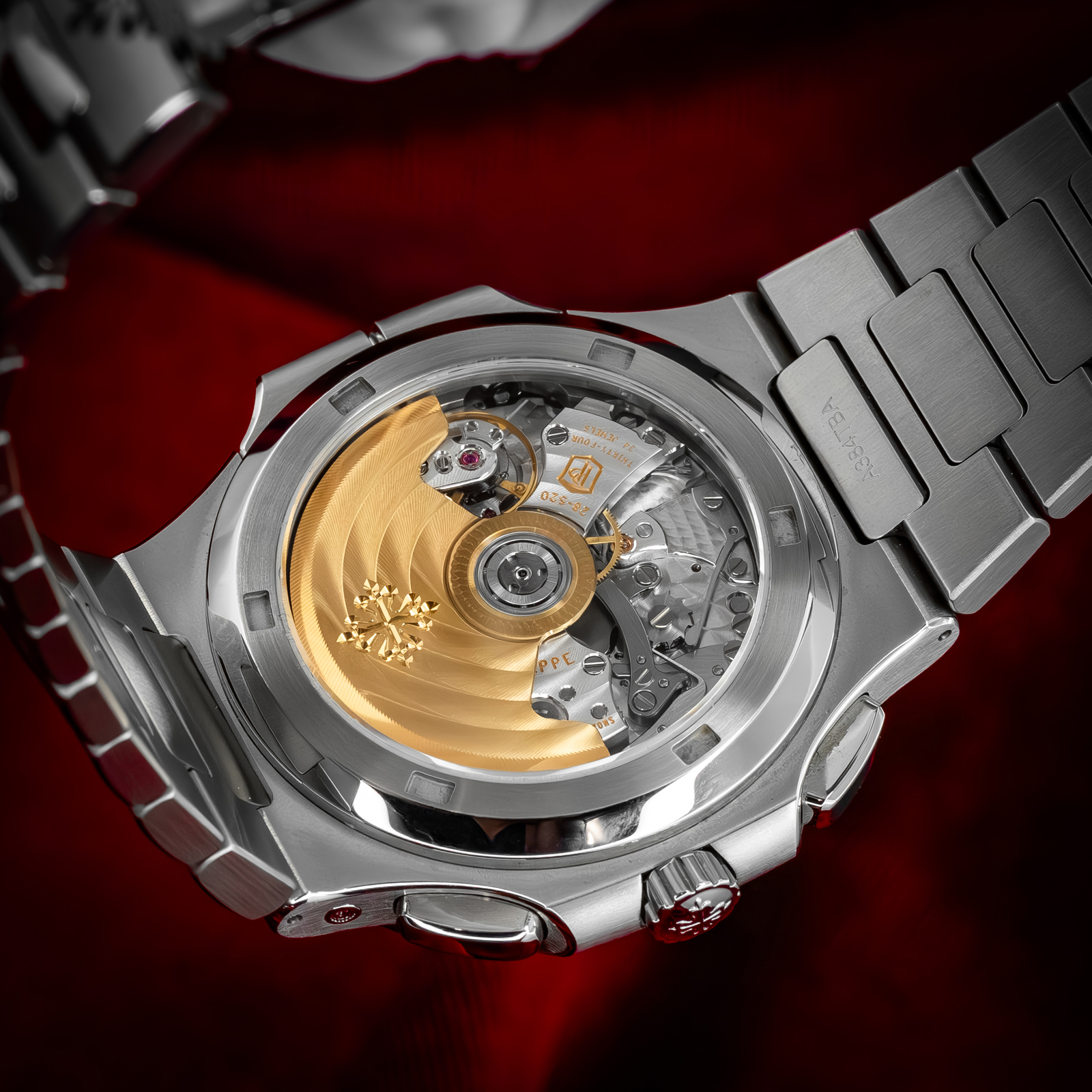 Patek Philippe Nautilus 5990/1A-011 Thumbnail 4