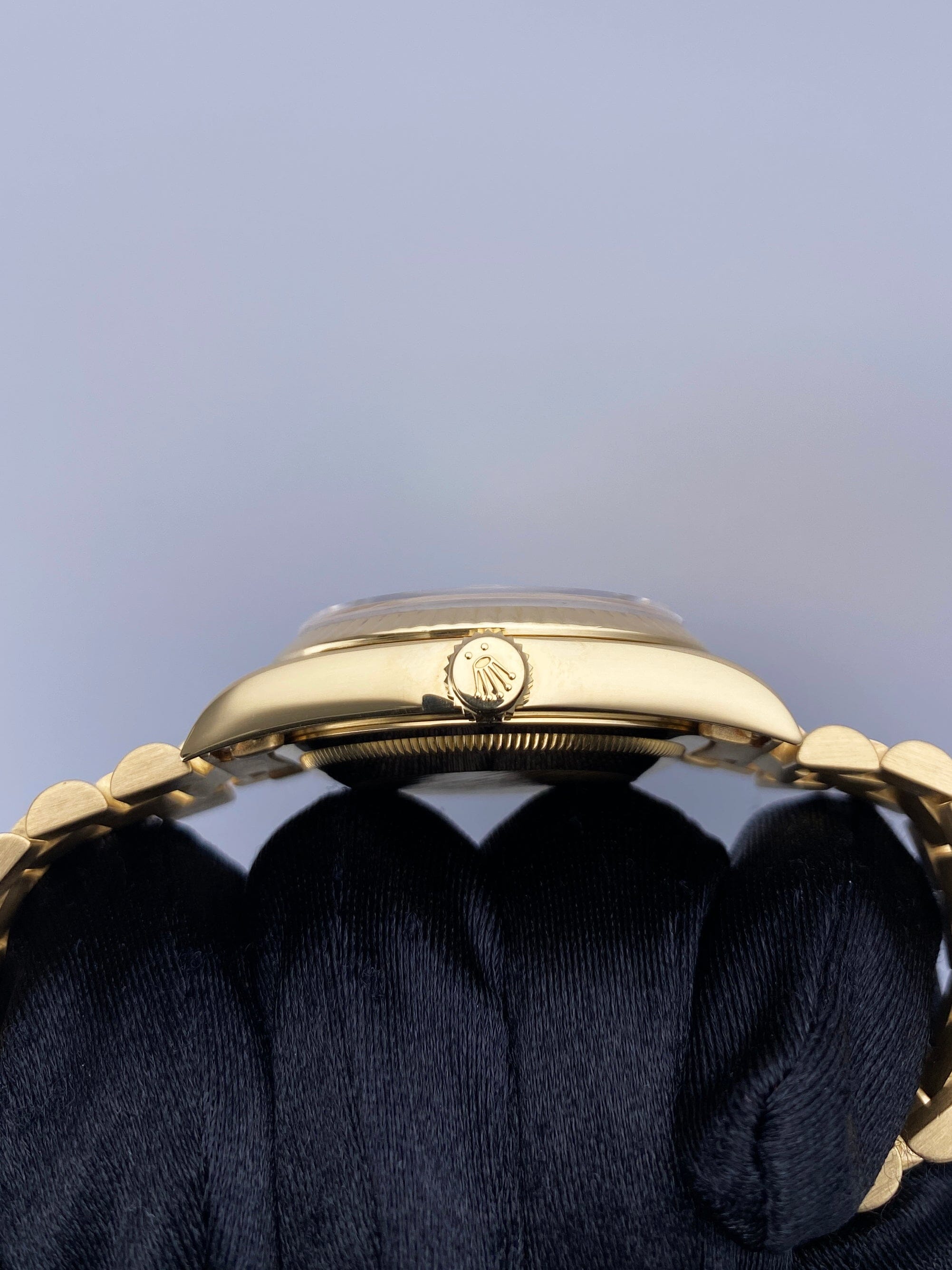 Rolex Day-Date 18238 Thumbnail 4