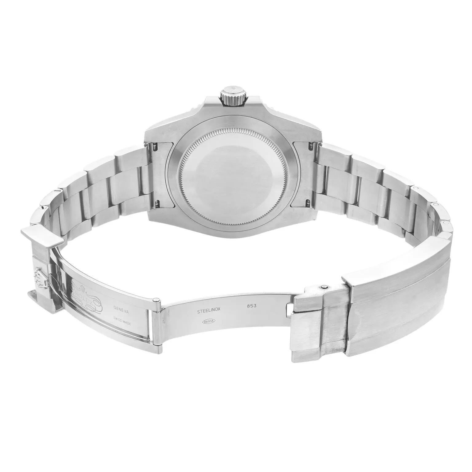 Rolex Submariner Hulk Thumbnail 4