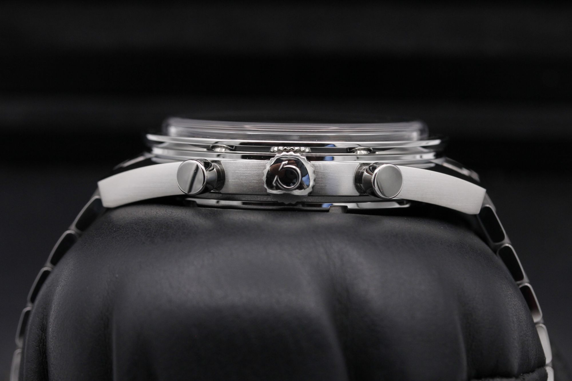 Omega Speedmaster 57 332.10.41.51.01.001 Thumbnail 3