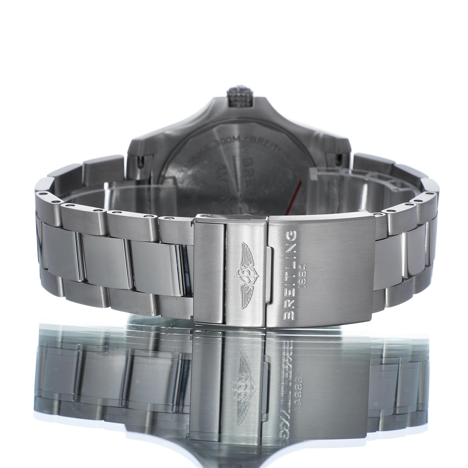 Breitling Avenger Automatic 45 A32395 Thumbnail 3