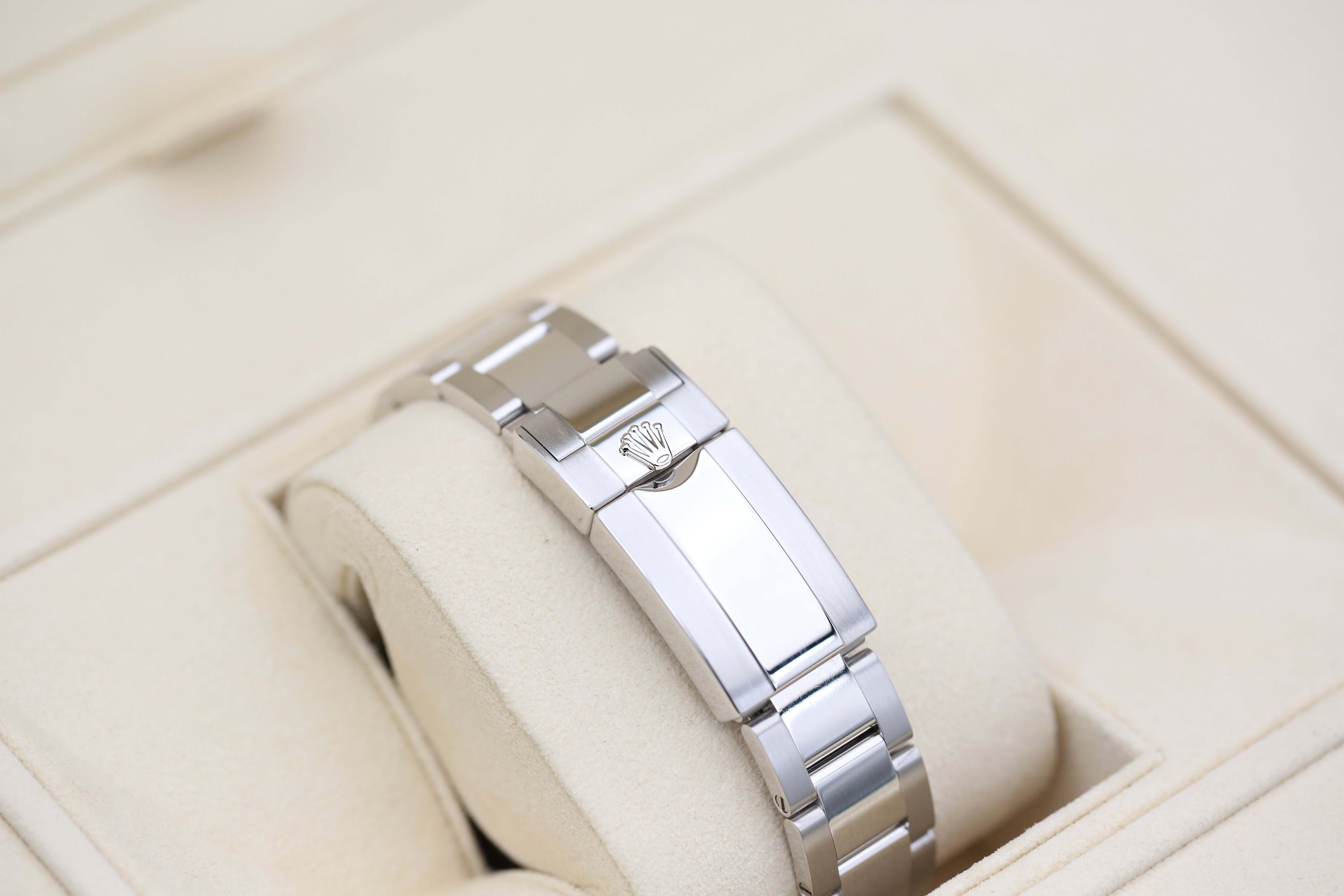 Rolex Daytona 116506 Thumbnail 3