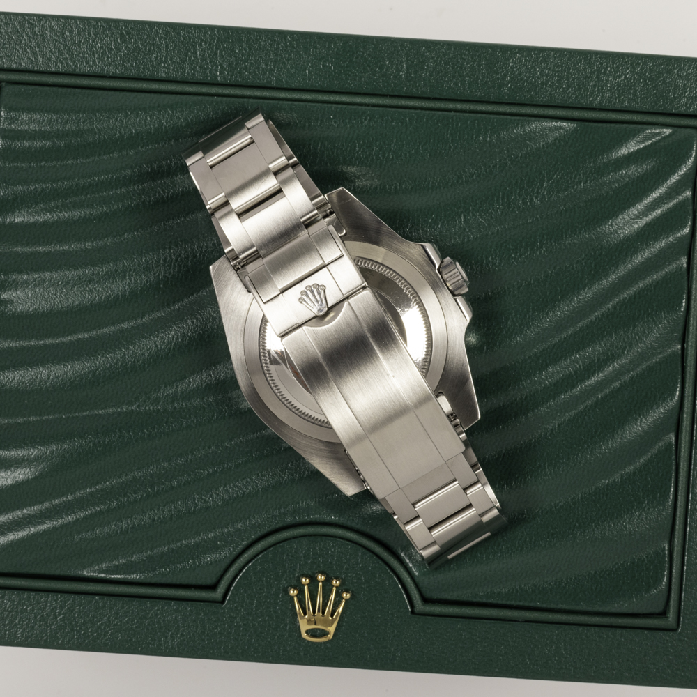 Rolex Submariner Hulk Thumbnail 3