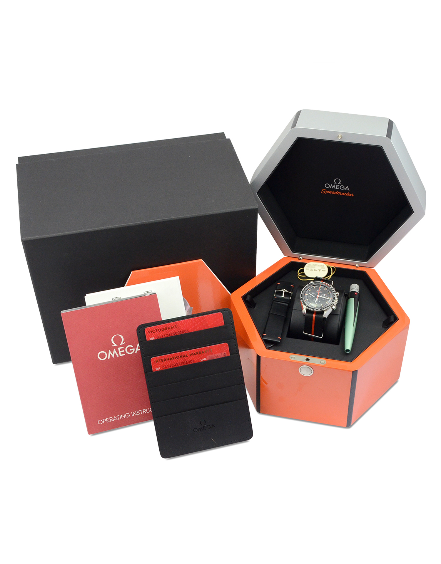 Omega Speedmaster Ultraman 311.12.42.30.01.001 Thumbnail 4