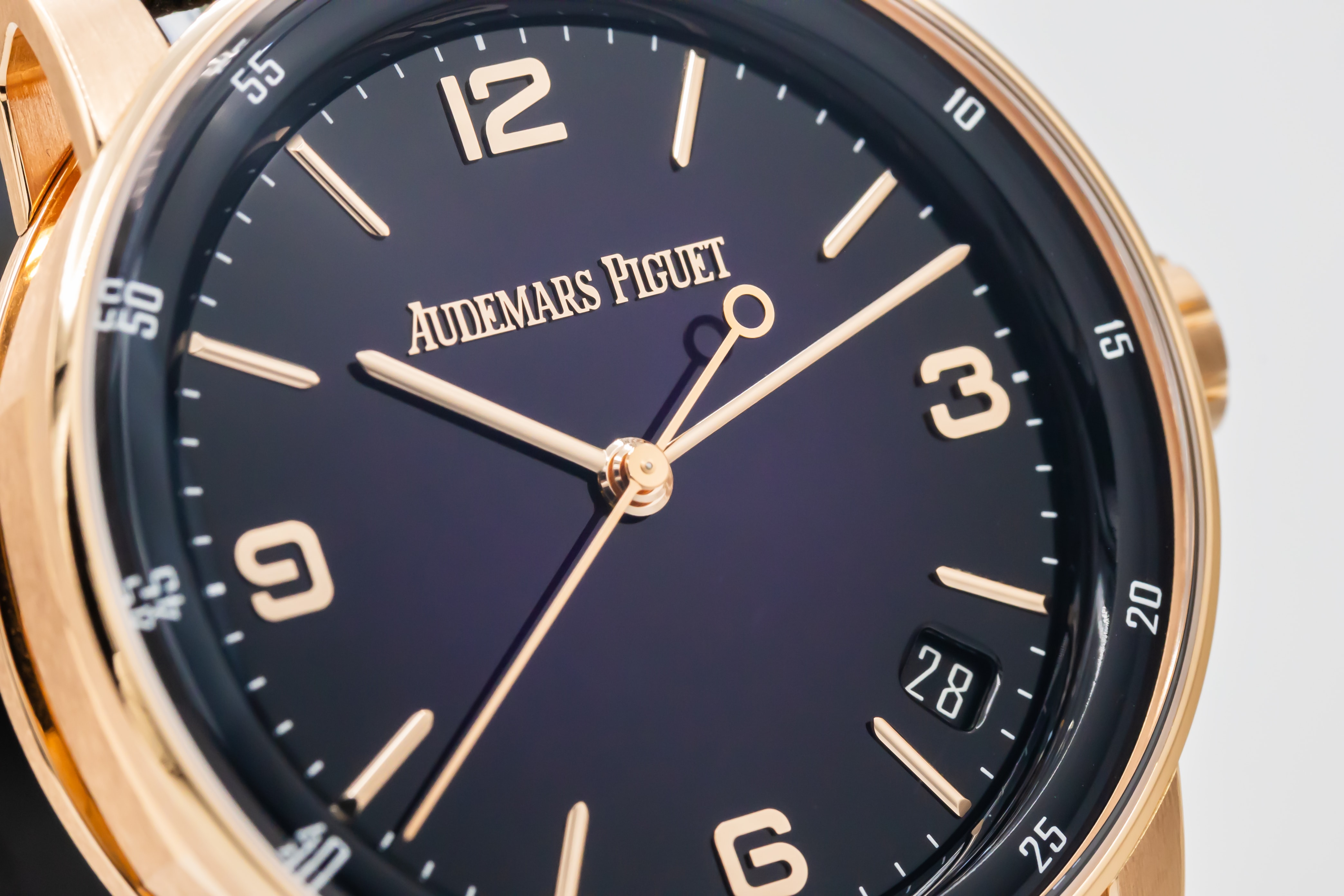 Audemars Piguet CODE 11.59 15210OR.OO.A616CR.01 Thumbnail 6
