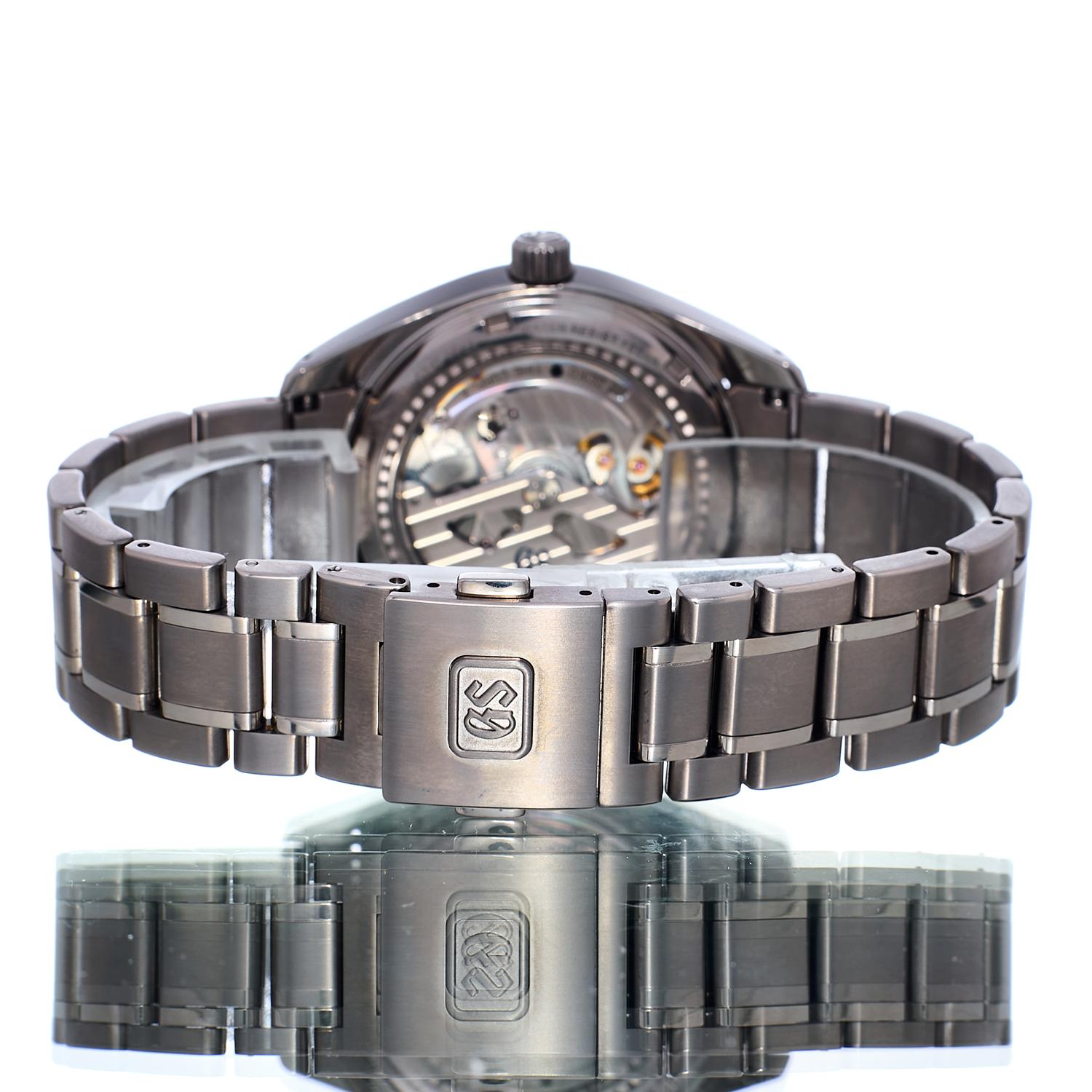 Grand Seiko Heritage Collection SBGA211 Thumbnail 3