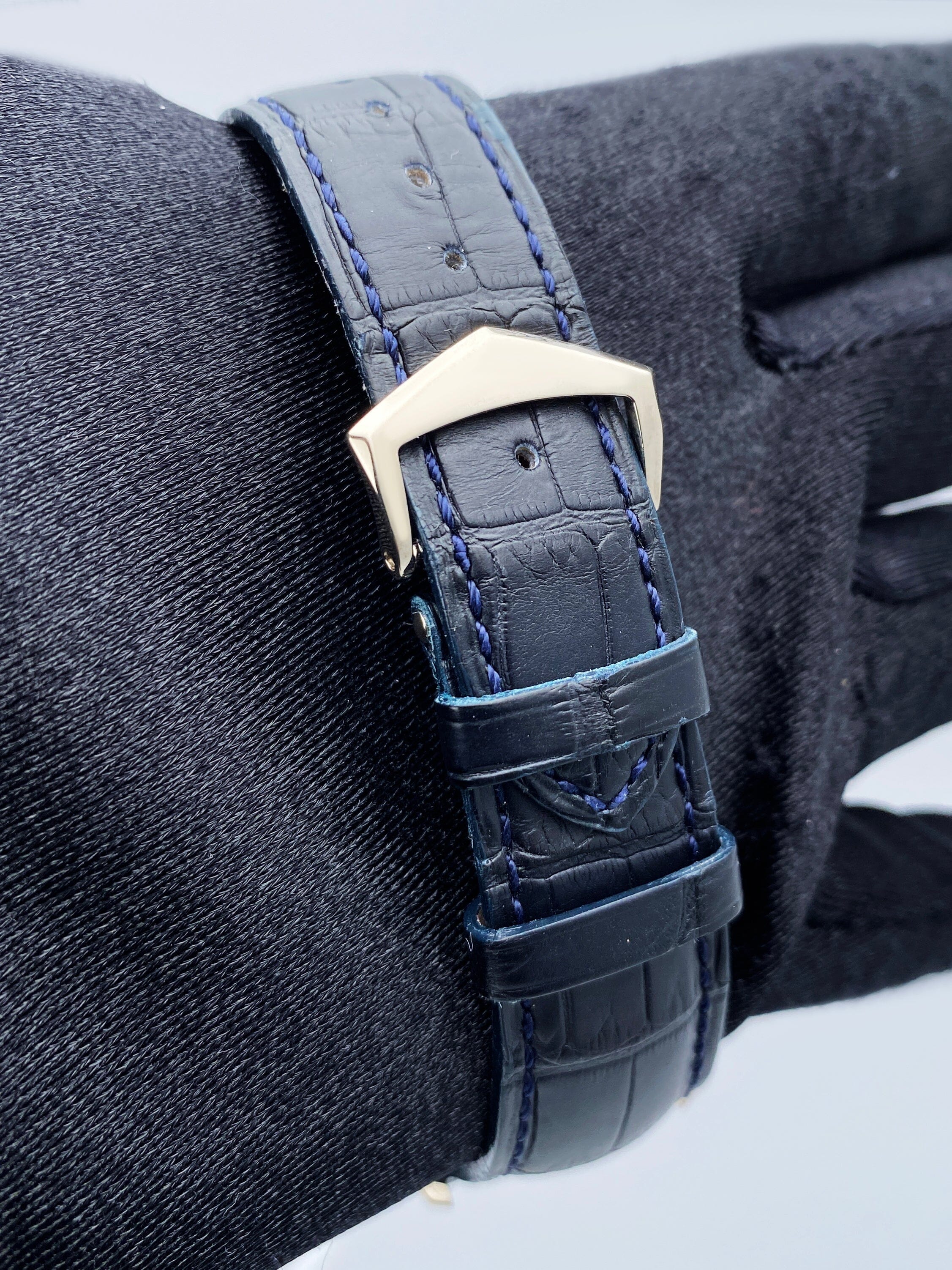 Patek Philippe World Time 5130G-001 Thumbnail 5