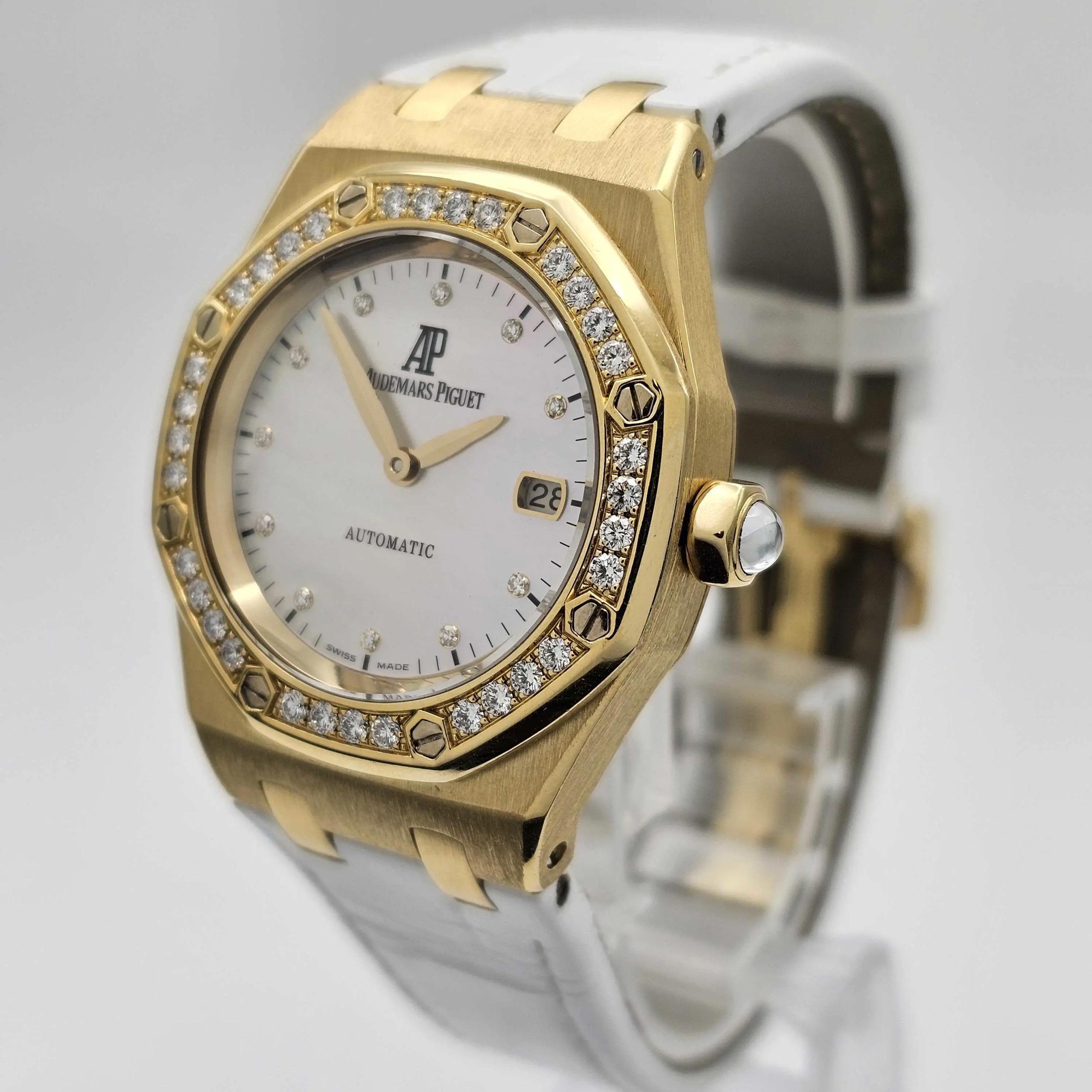 Audemars Piguet Royal Oak 77321BA.ZZ.D012CR.01 Thumbnail 2