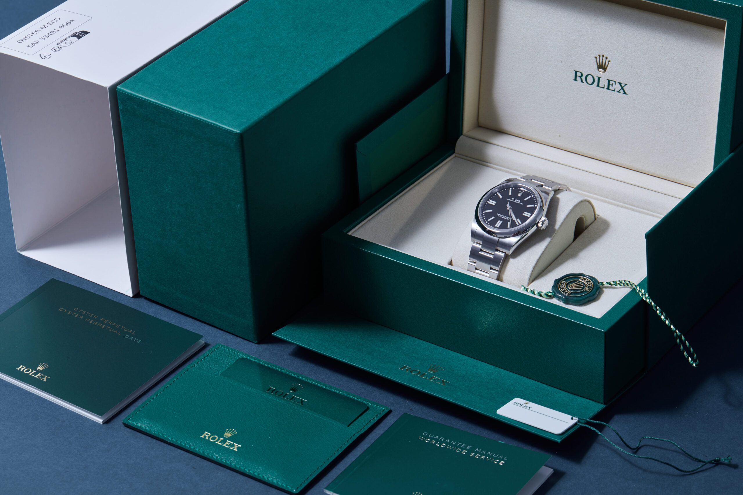 Rolex Oyster Perpetual 41 134300 Thumbnail 6