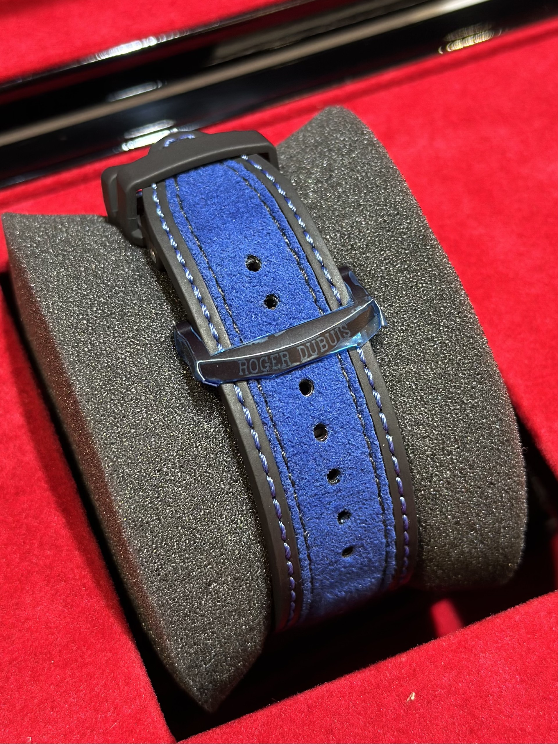 Roger Dubuis Excalibur DBEX0897 Thumbnail 3