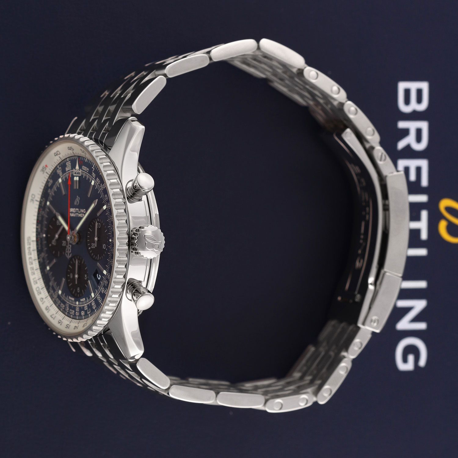 Breitling Navitimer 01 AB0121 Thumbnail 3