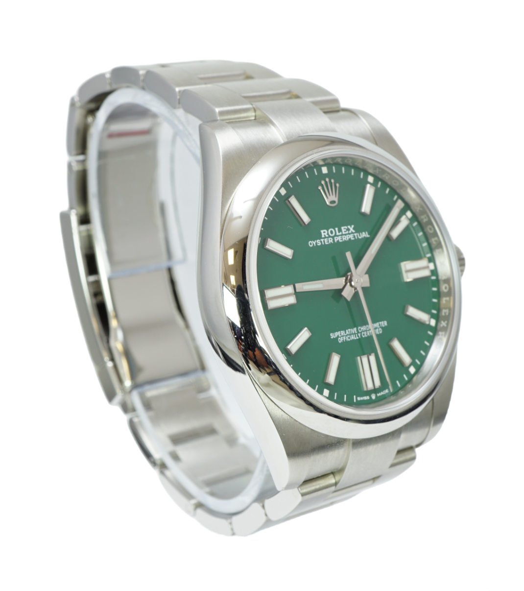 Rolex Oyster Perpetual 124300 Thumbnail 2