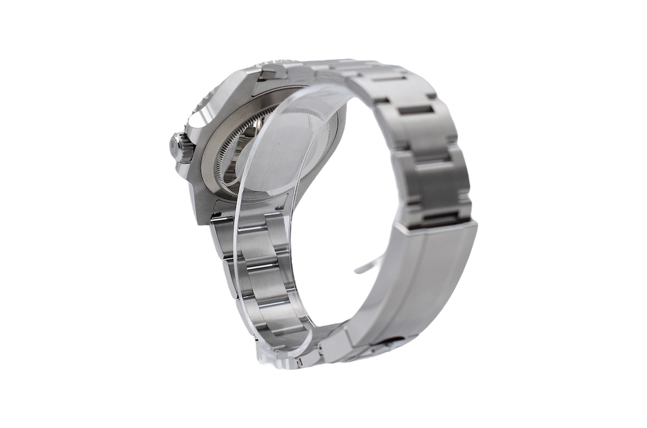 Rolex Submariner 114060 Thumbnail 3