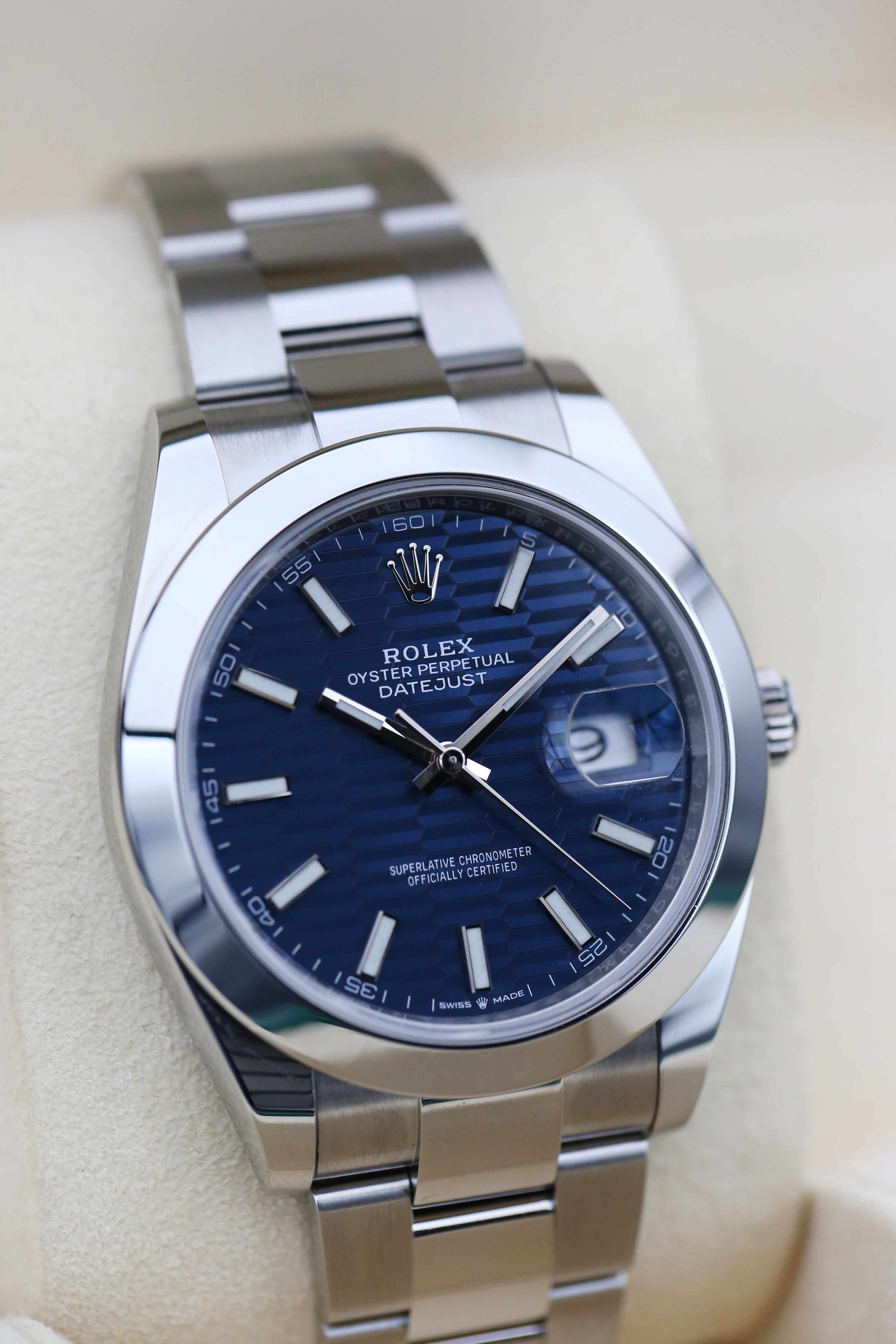 Rolex Datejust 41 126300 Thumbnail 2