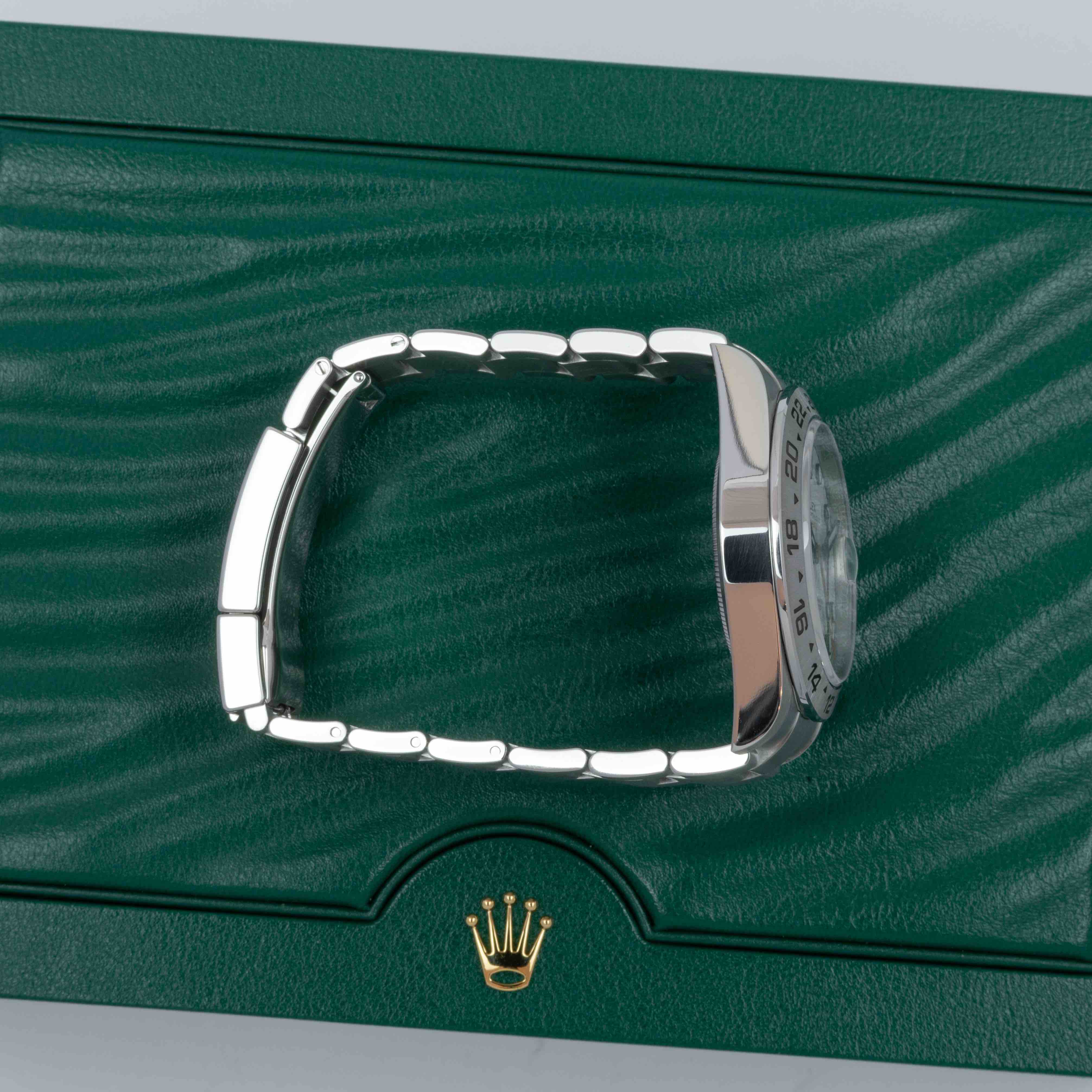 Rolex Explorer II 226570 Thumbnail 2