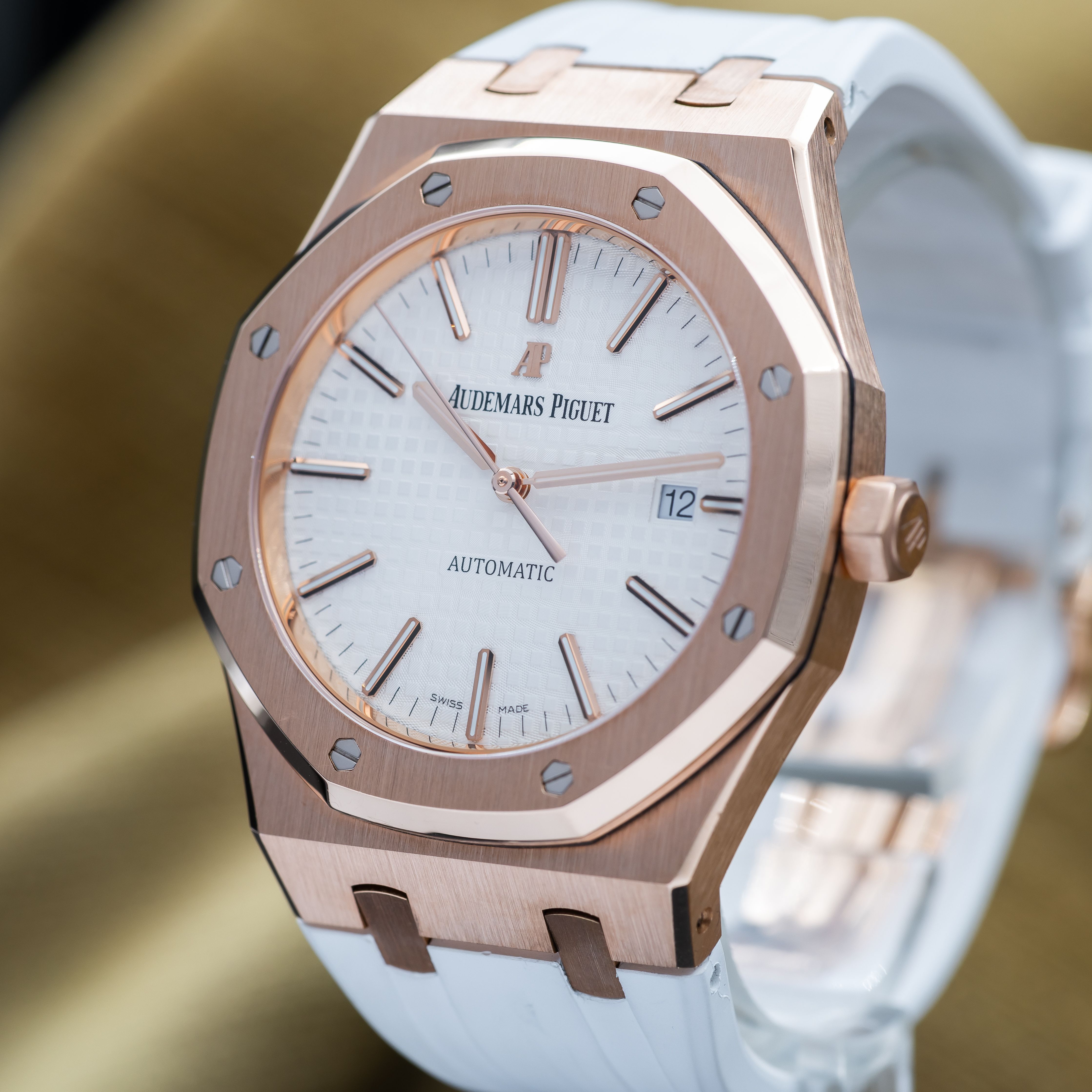 Audemars Piguet Royal Oak 15400OR.OO.D088CR.01 Thumbnail 2