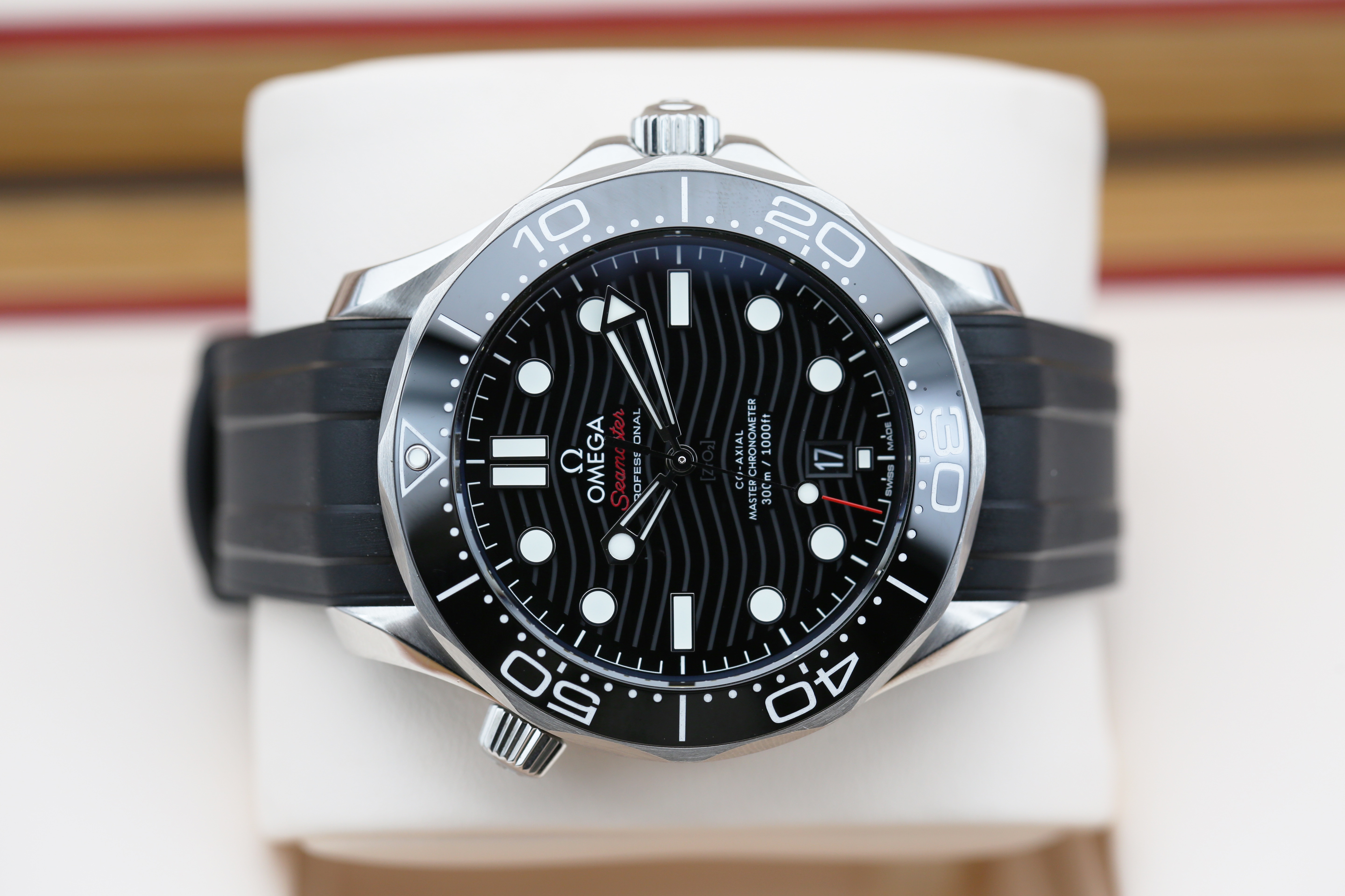 Omega Seamaster Diver 300m 210.32.42.20.01.001 Thumbnail 5