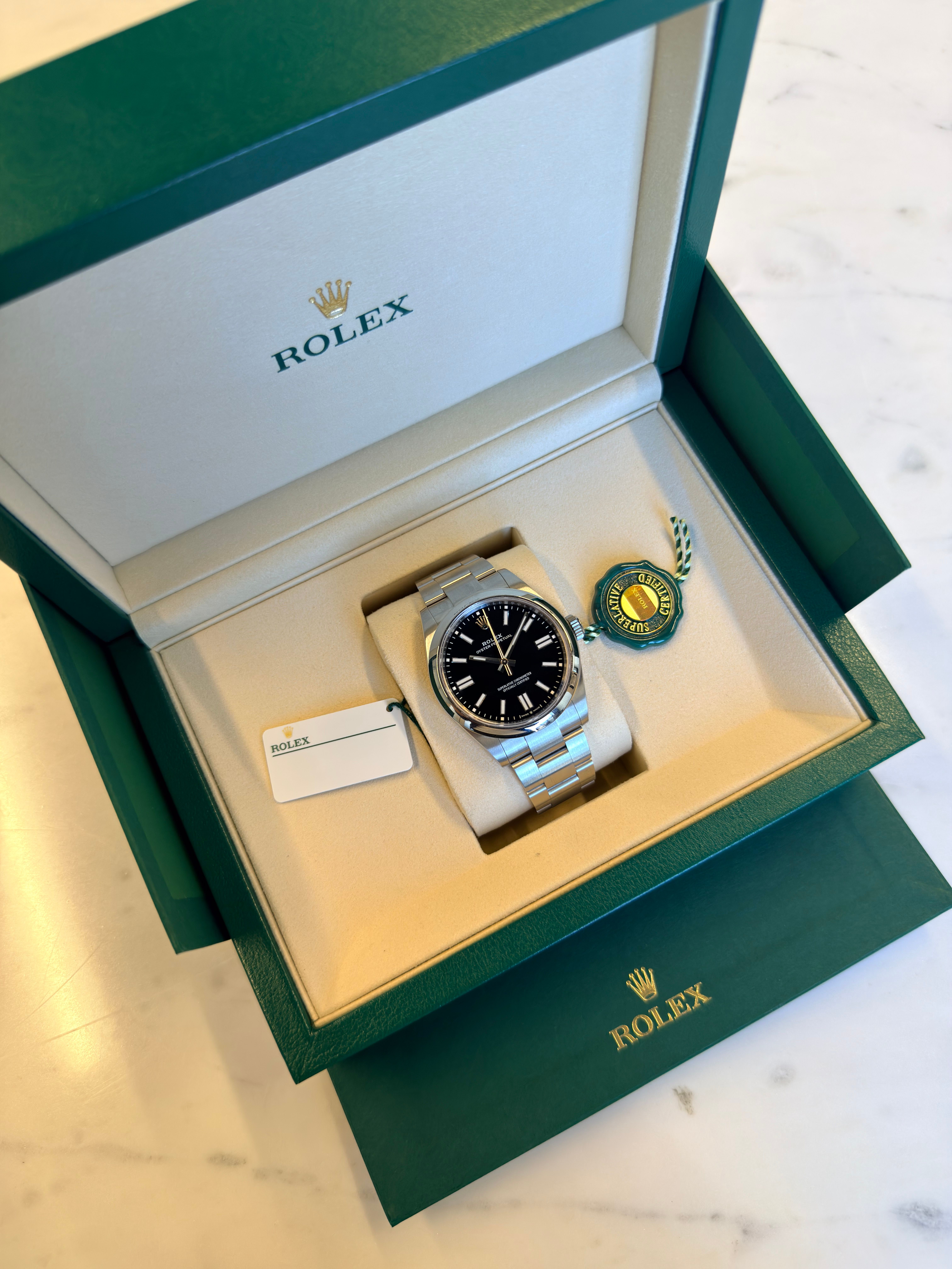 Rolex Oyster Perpetual 41 134300 Thumbnail 3