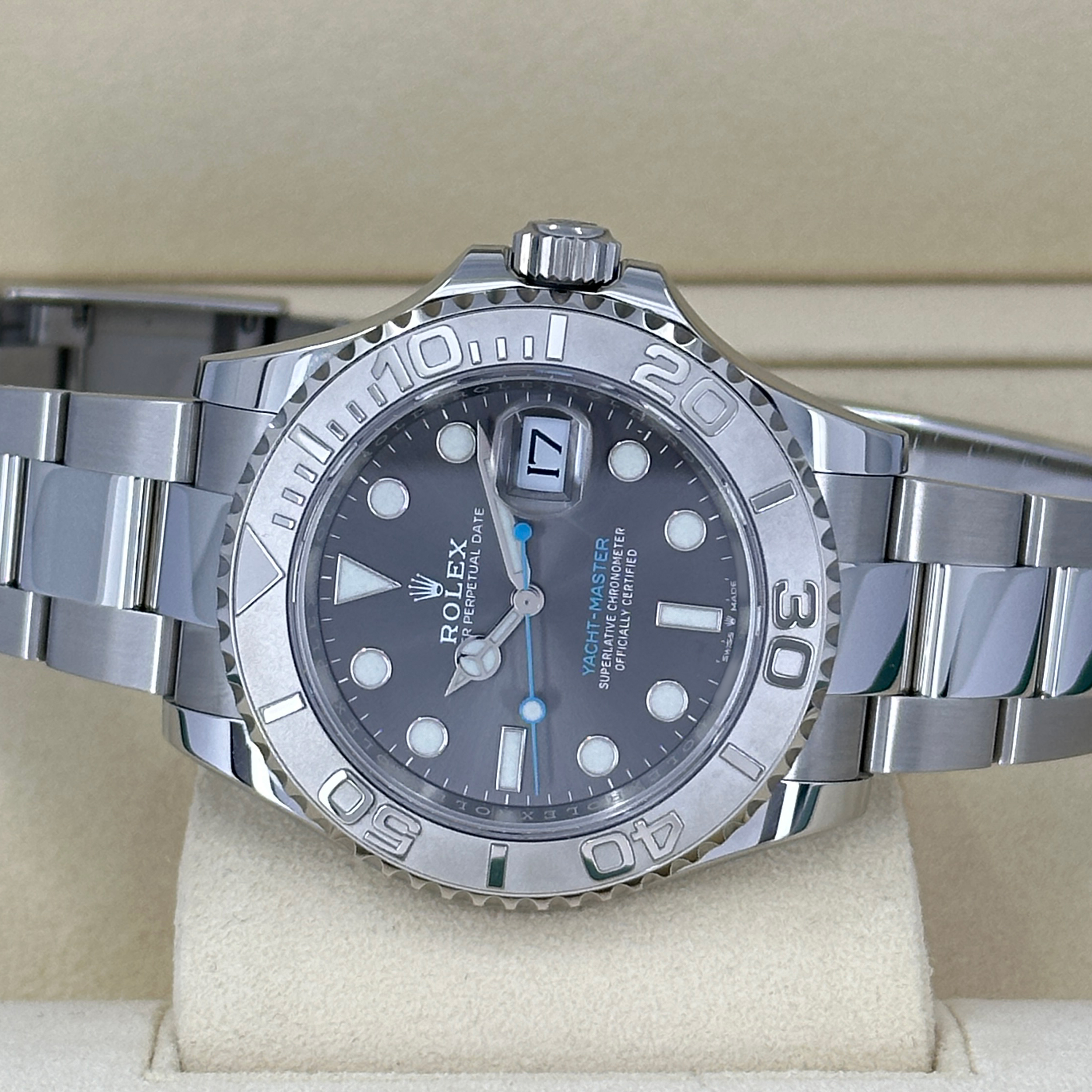 Rolex Yacht-Master 126622 Thumbnail 3