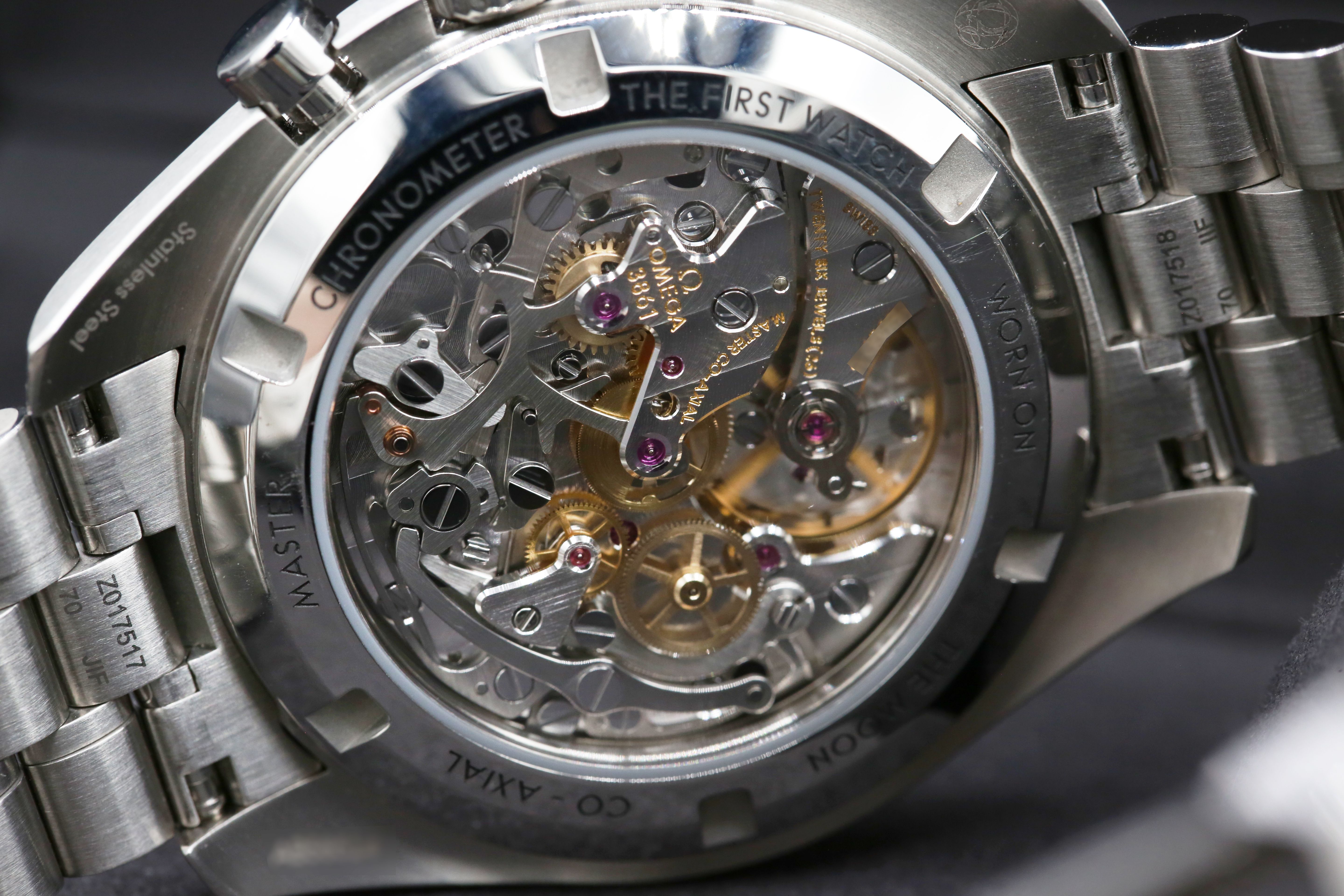 Omega Speedmaster Moonwatch Professional 310.30.42.50.01.004 Thumbnail 6