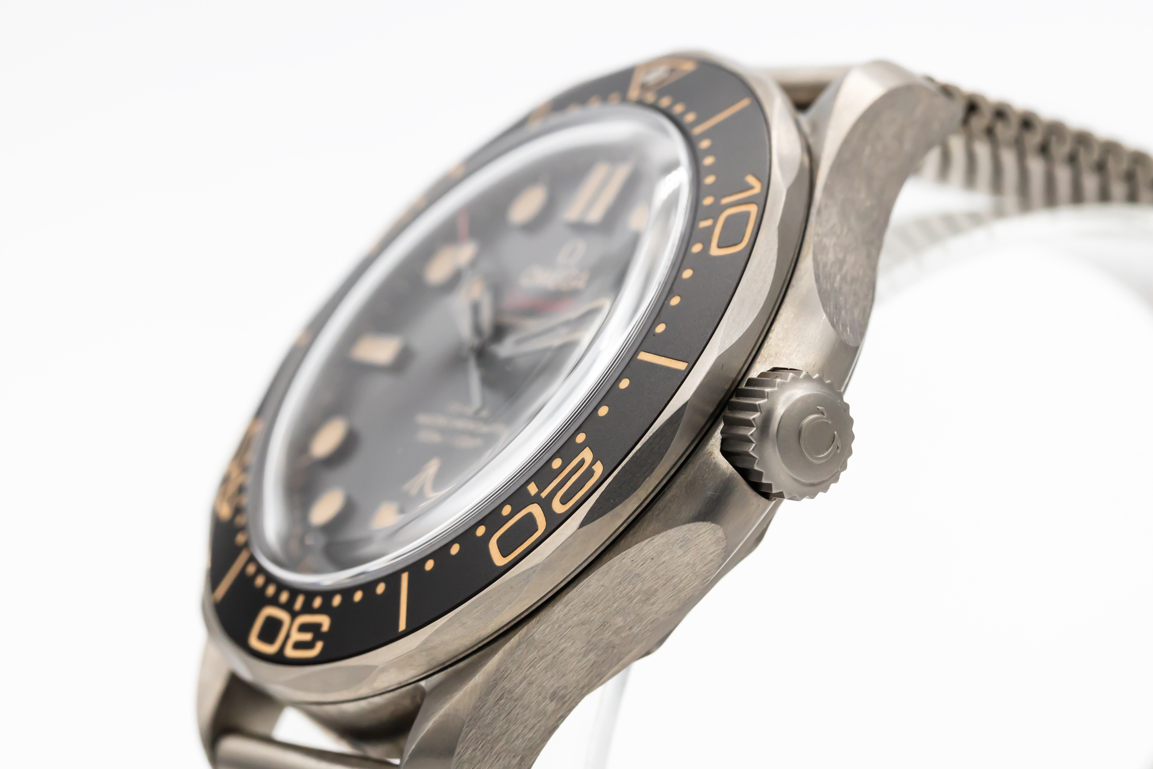 Omega Seamaster Diver 300m - James Bond Edition 210.90.42.20.01.001 Thumbnail 2