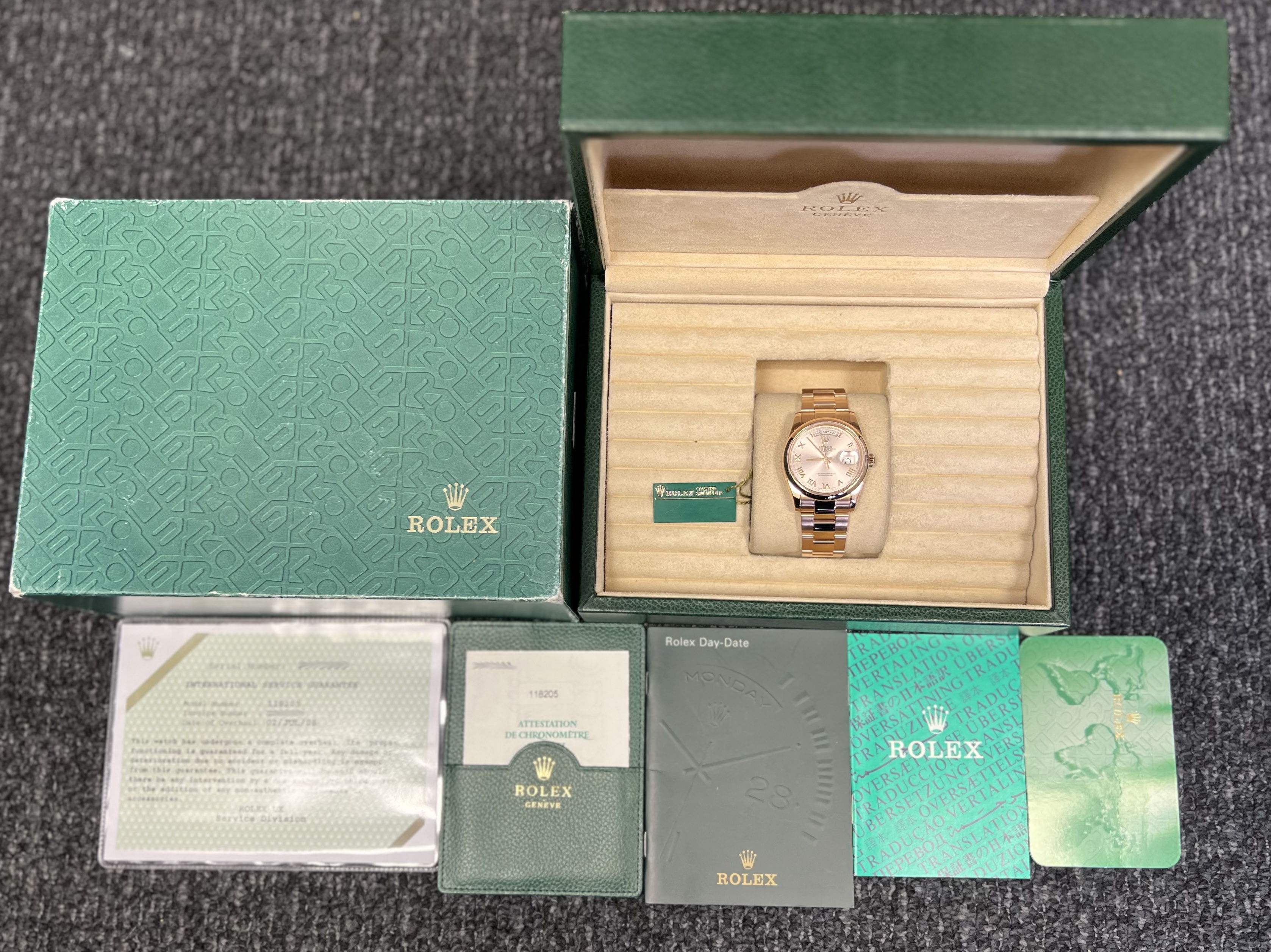 Rolex Day-Date 118205 Thumbnail 5