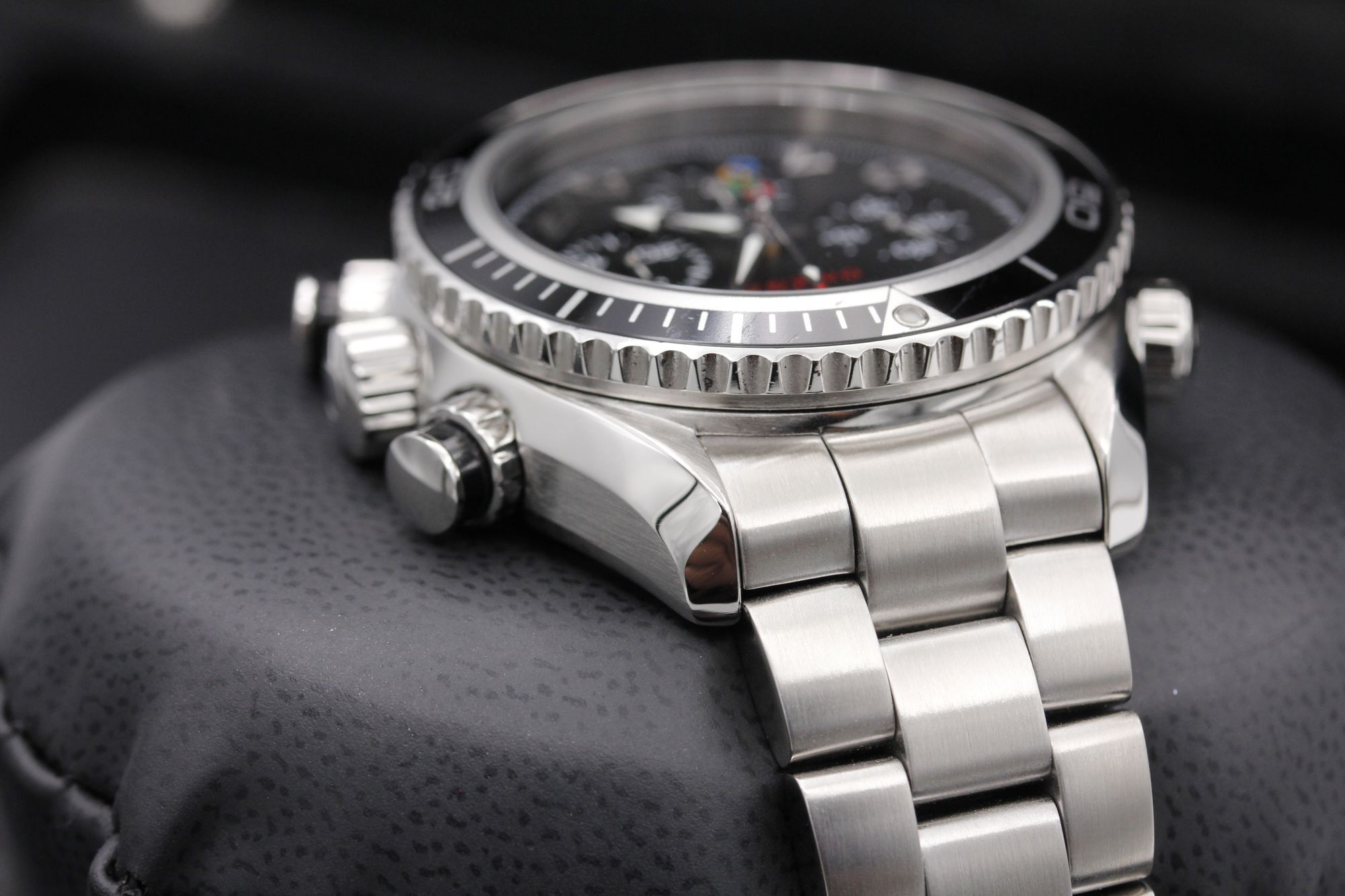 Omega Olympic Planet Ocean 222.30.38.50.01.003 Thumbnail 4