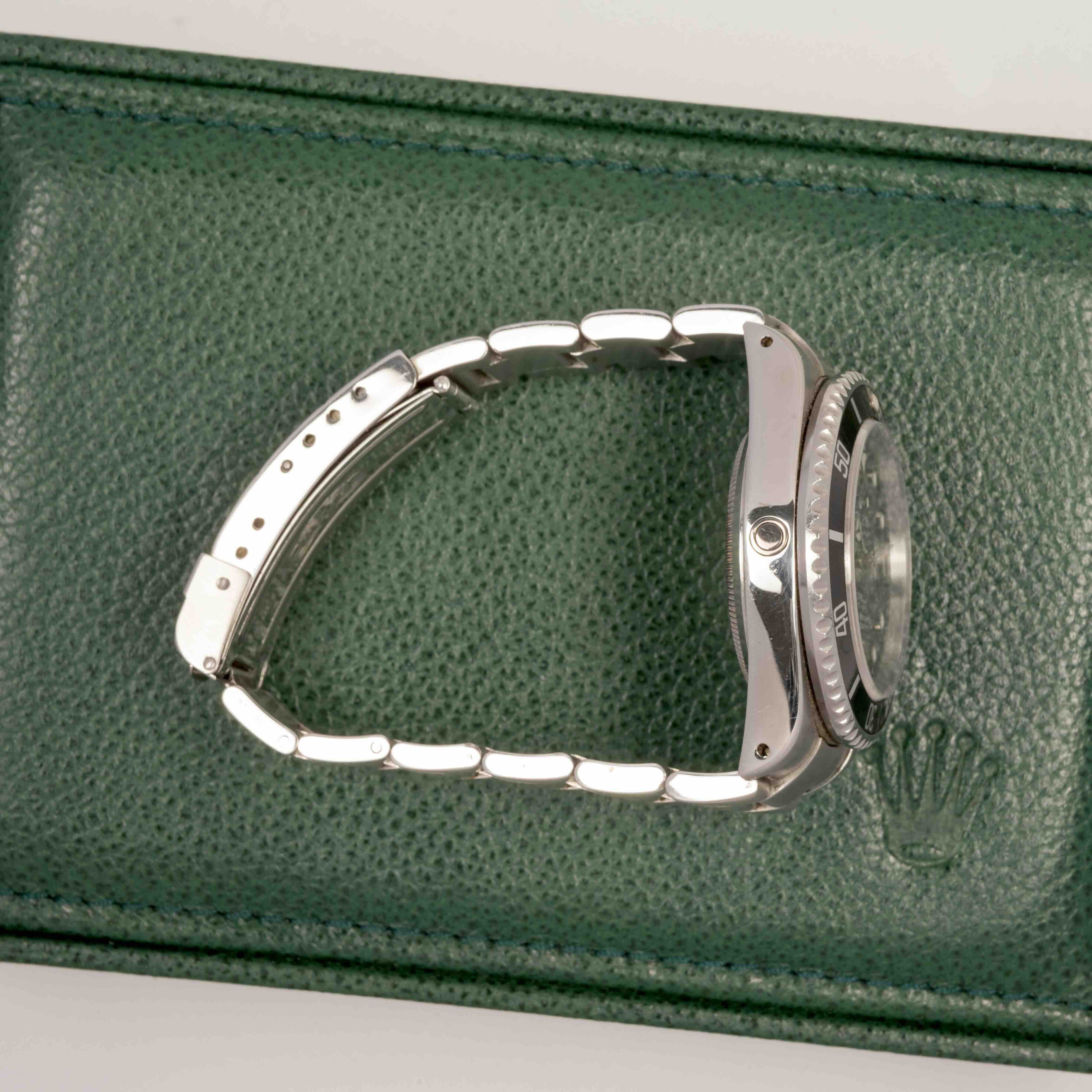 Rolex Sea-Dweller 16600 Thumbnail 4