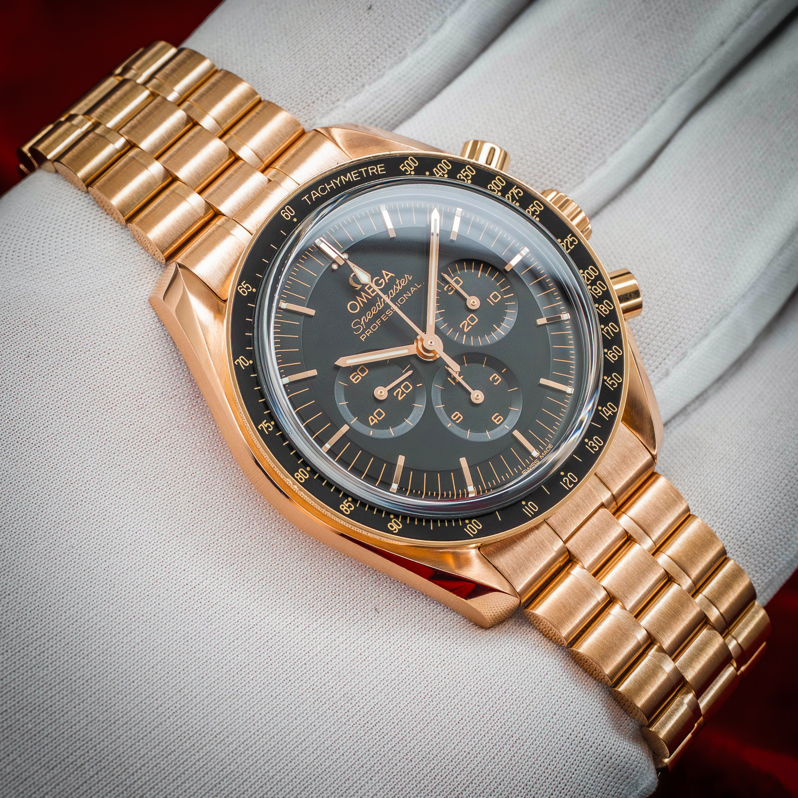 Omega Speedmaster Moonwatch Professional 310.60.42.50.01.001 Thumbnail 5