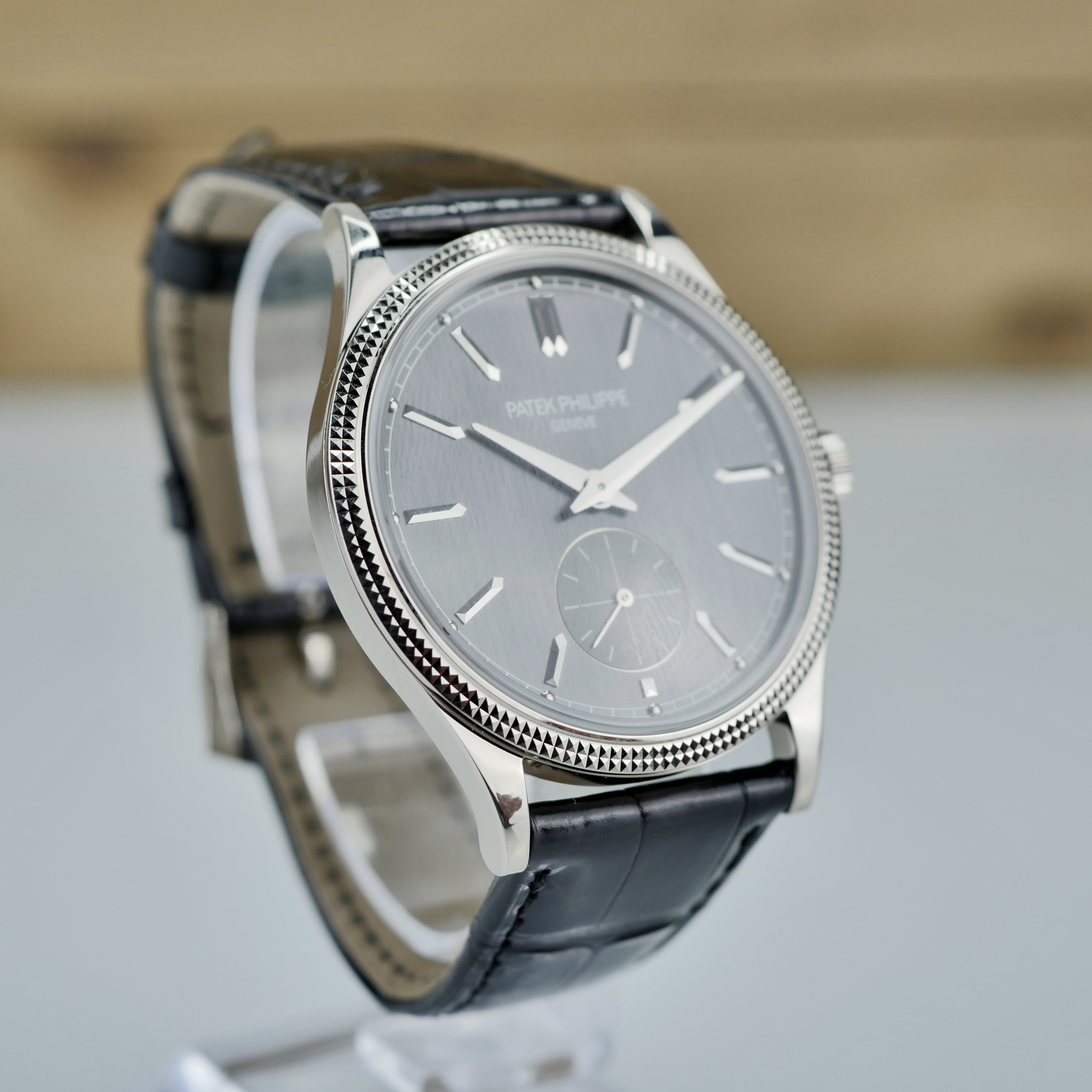 Patek Philippe Calatrava 6119G-001 Thumbnail 3