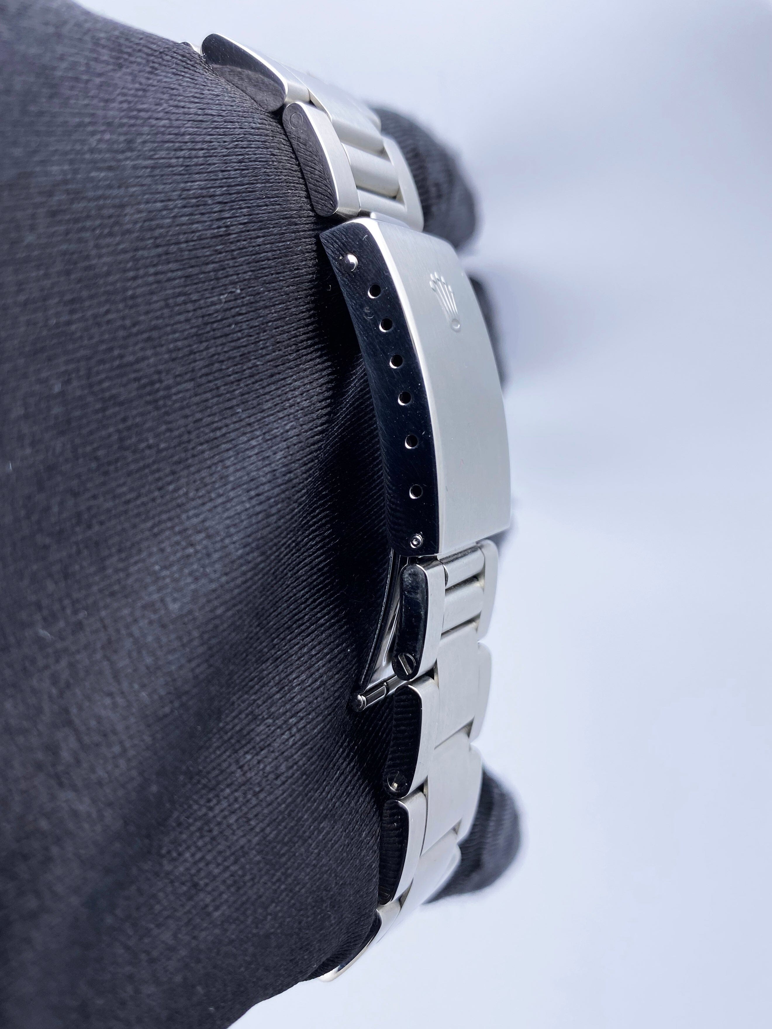 Rolex Explorer II 16570 Thumbnail 5