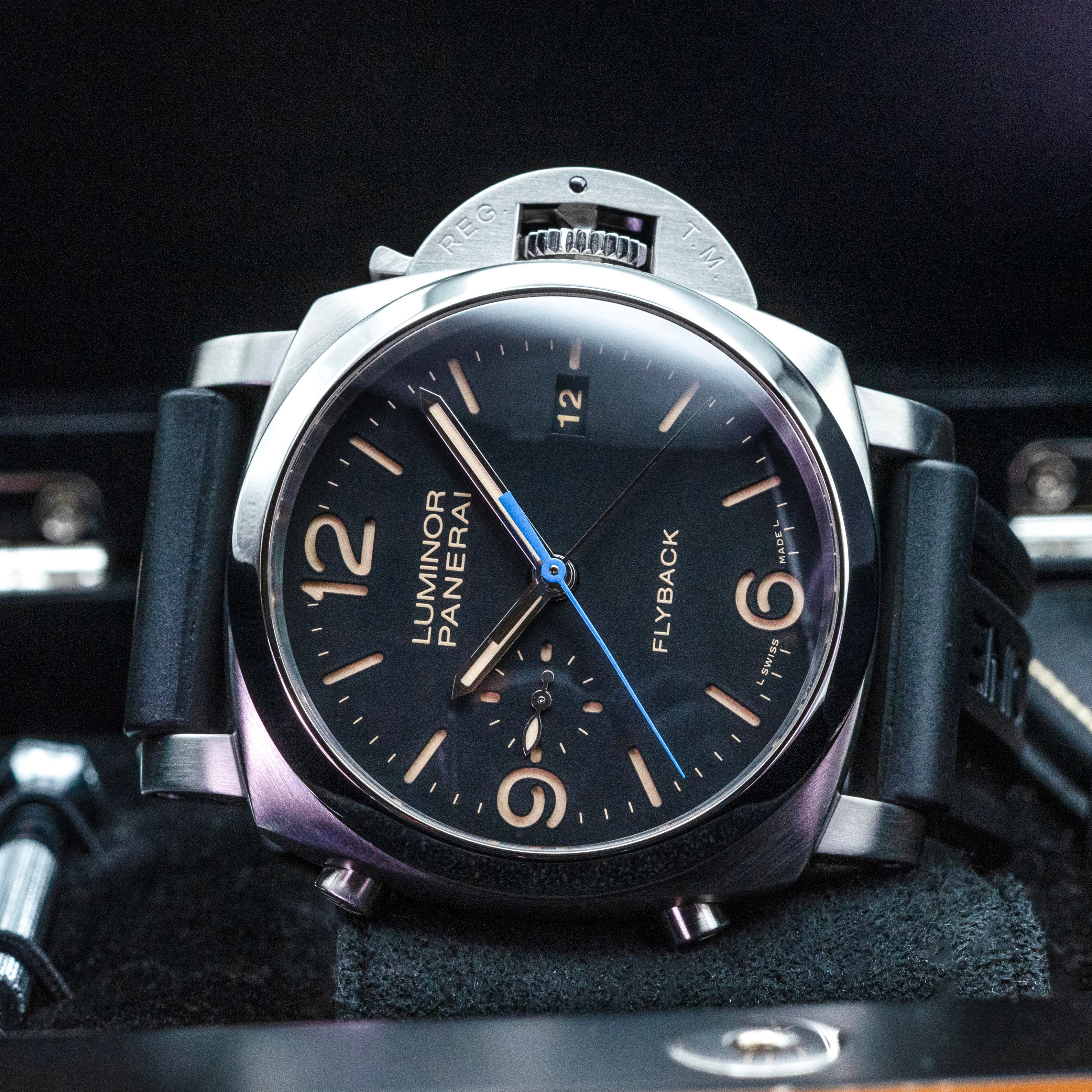 Panerai Luminor Chrono PAM00524 Thumbnail 2