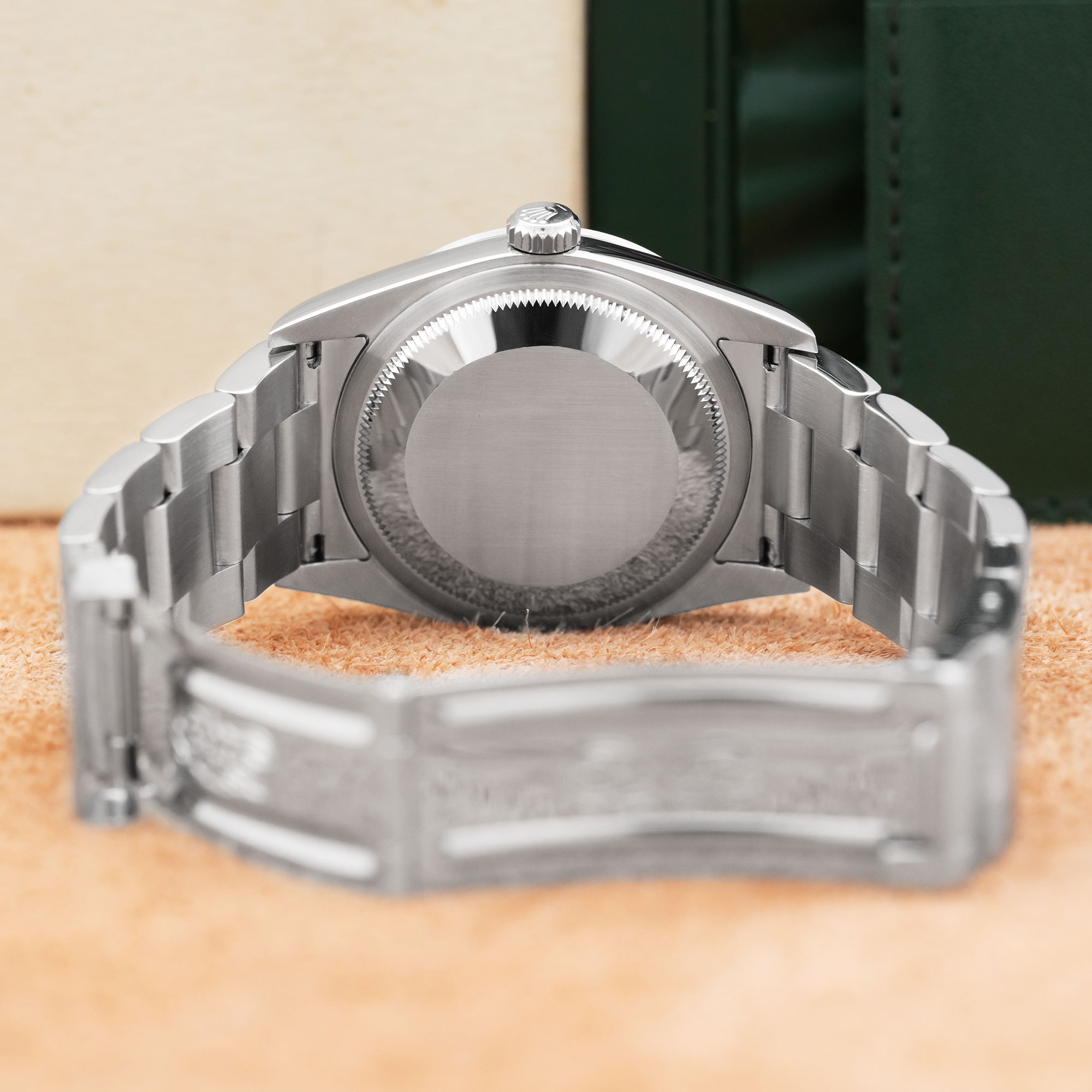 Rolex Explorer 114270 Thumbnail 4