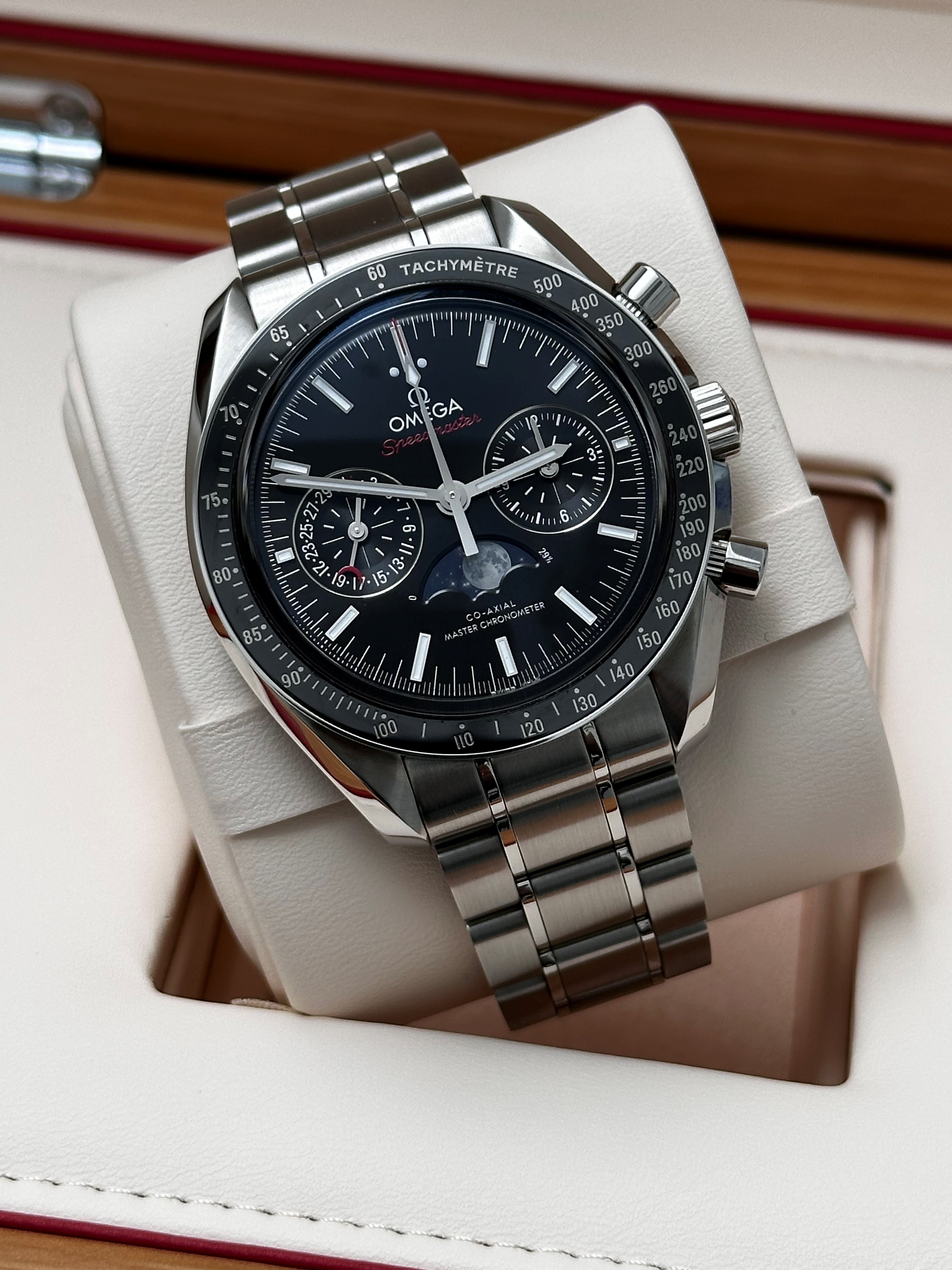Omega Speedmaster Moonphase 304.30.44.52.01.001 Thumbnail 2