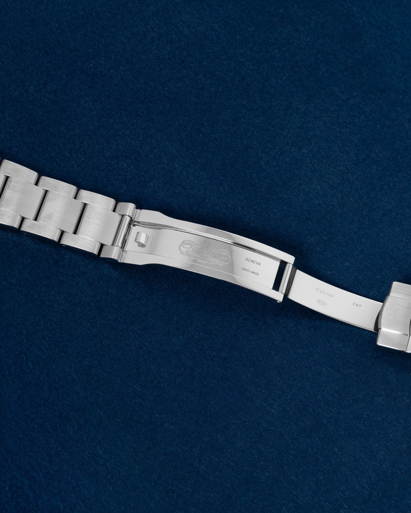 Rolex Oyster Perpetual 124300 Thumbnail 3