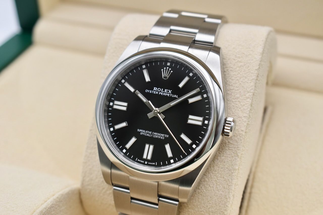 Rolex Oyster Perpetual 124300 Thumbnail 2