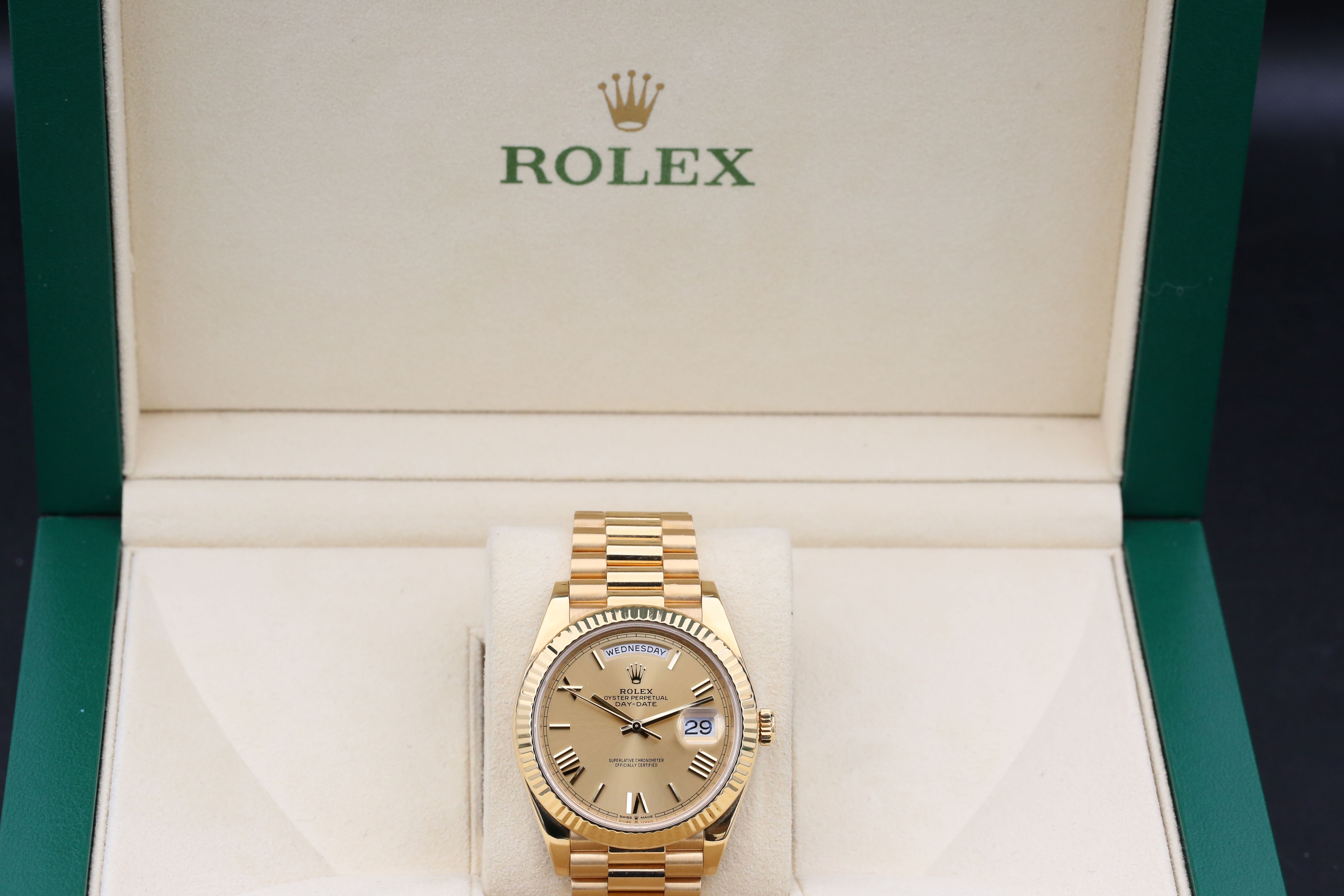 Rolex Day-Date 40 228238 Thumbnail 4