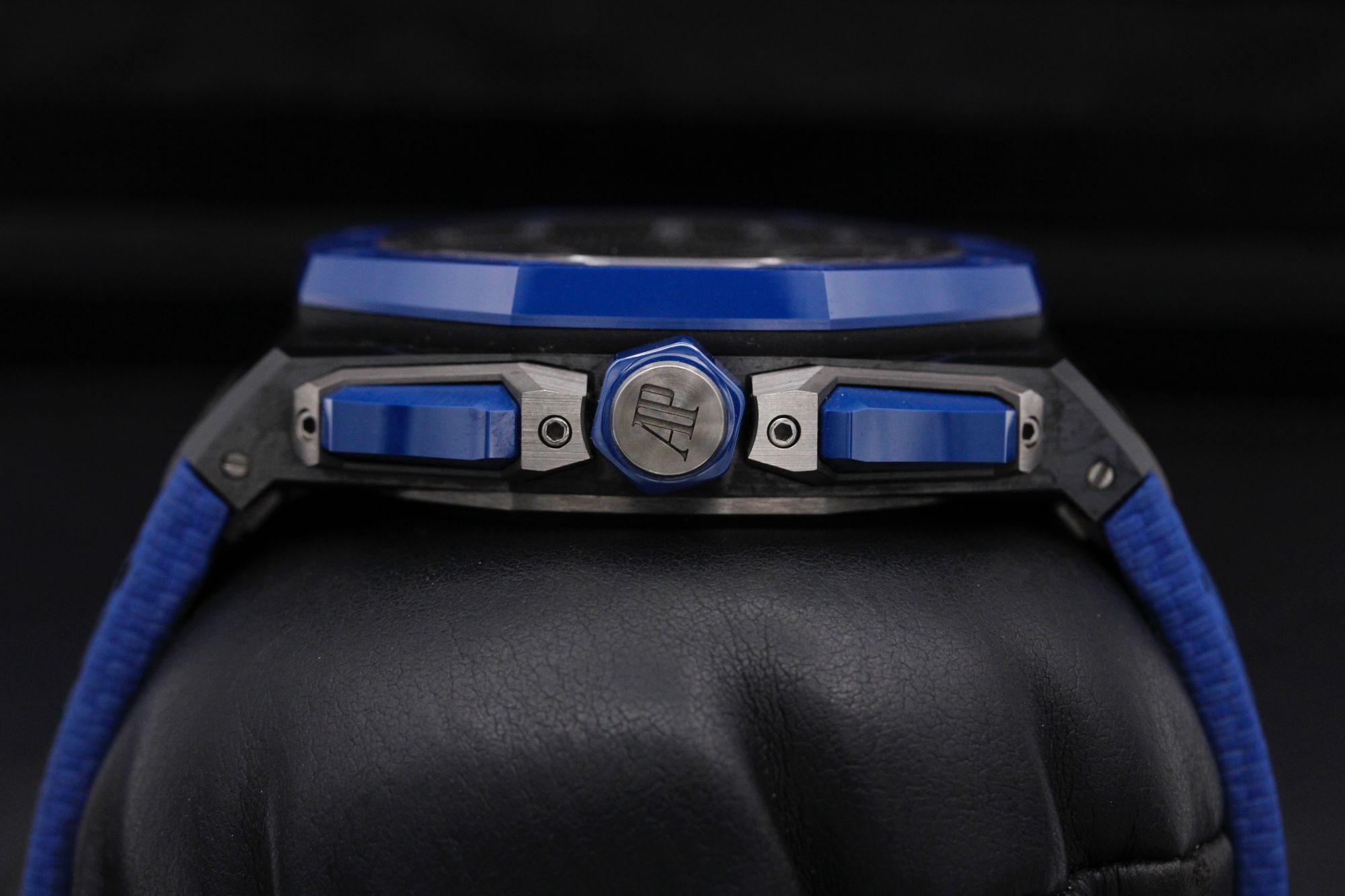 Audemars Piguet Royal Oak Offshore 26420CE.OO.A043VE.01 Thumbnail 3