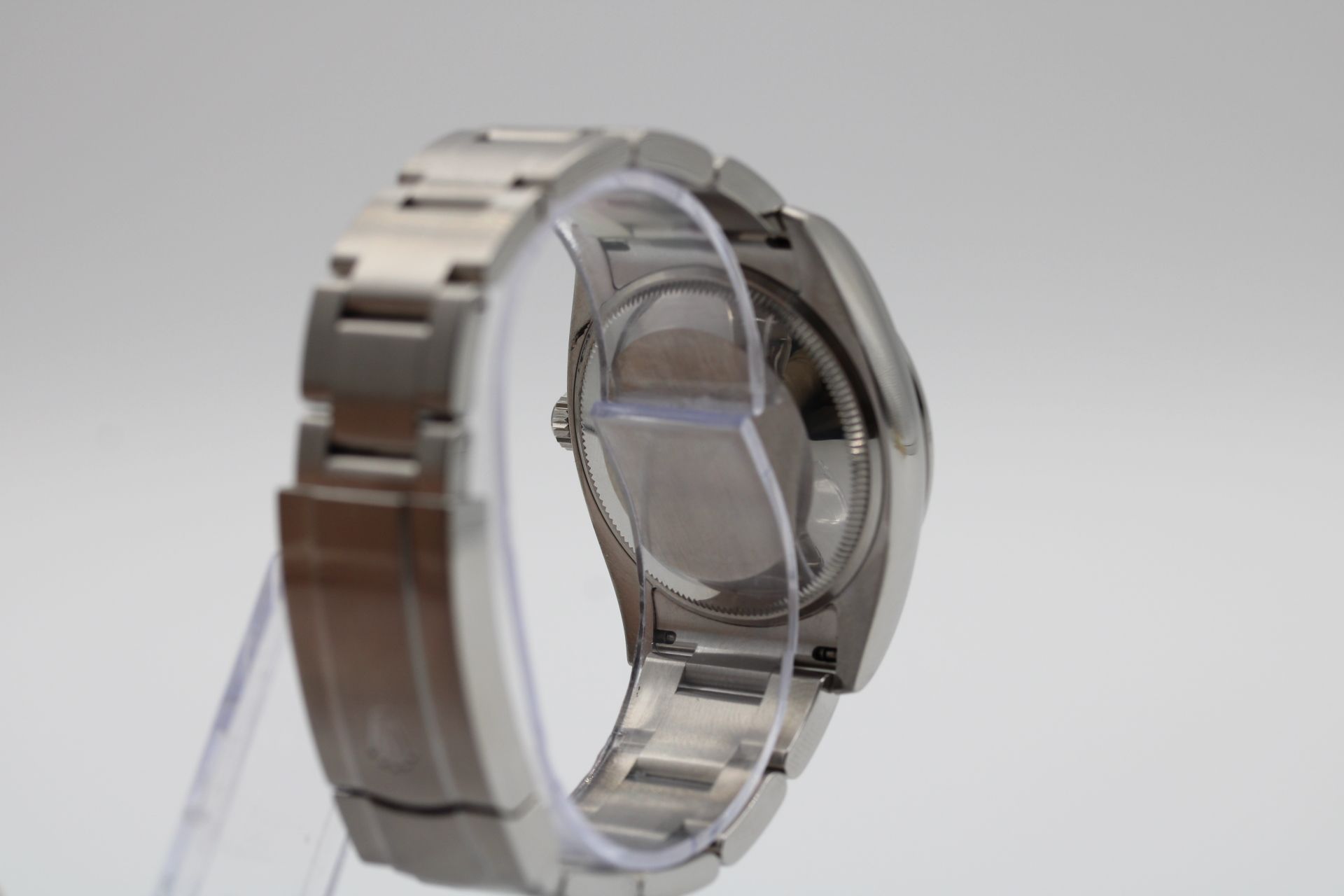 Rolex Oyster Perpetual 114200 Thumbnail 3