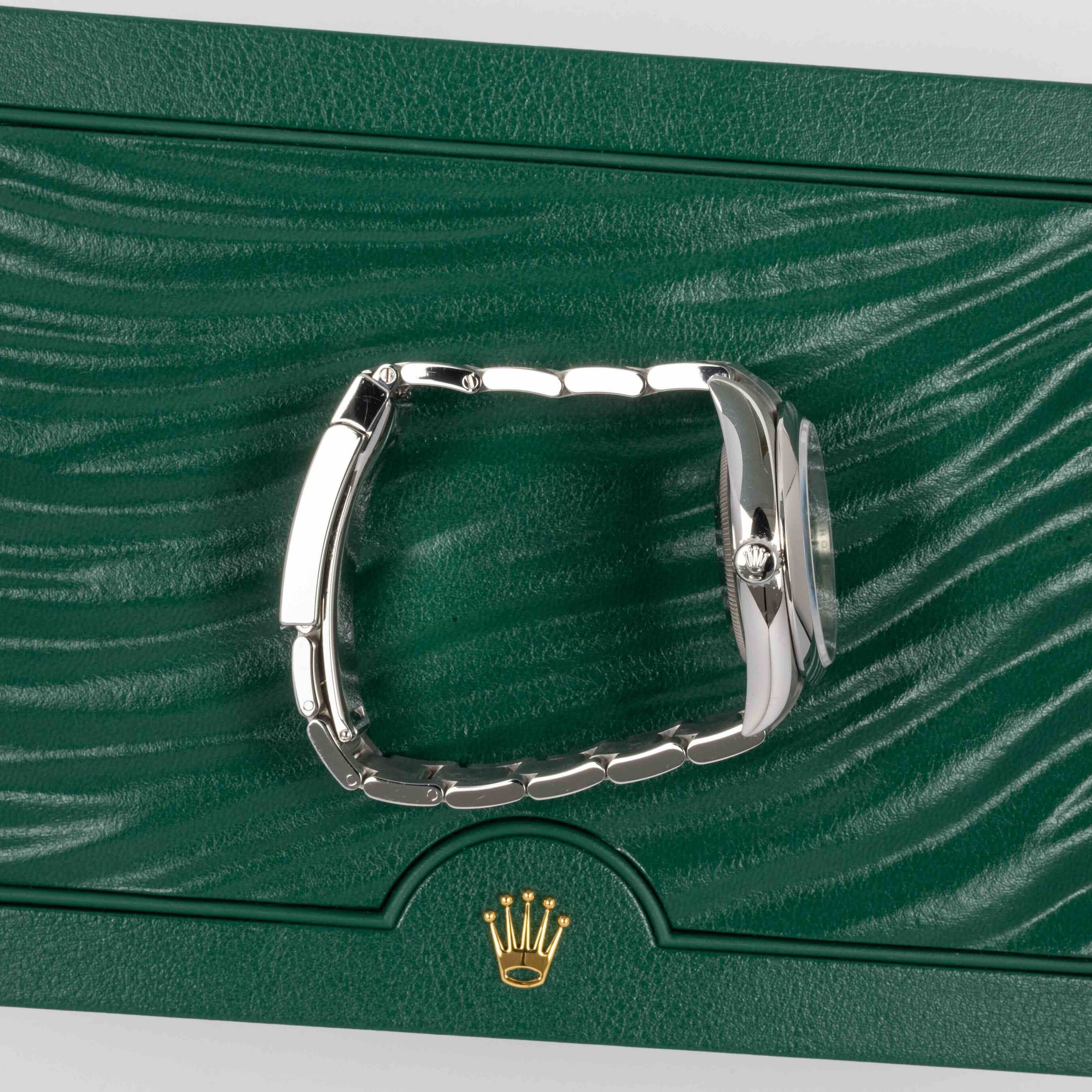 Rolex Oyster Perpetual 126000 Thumbnail 2