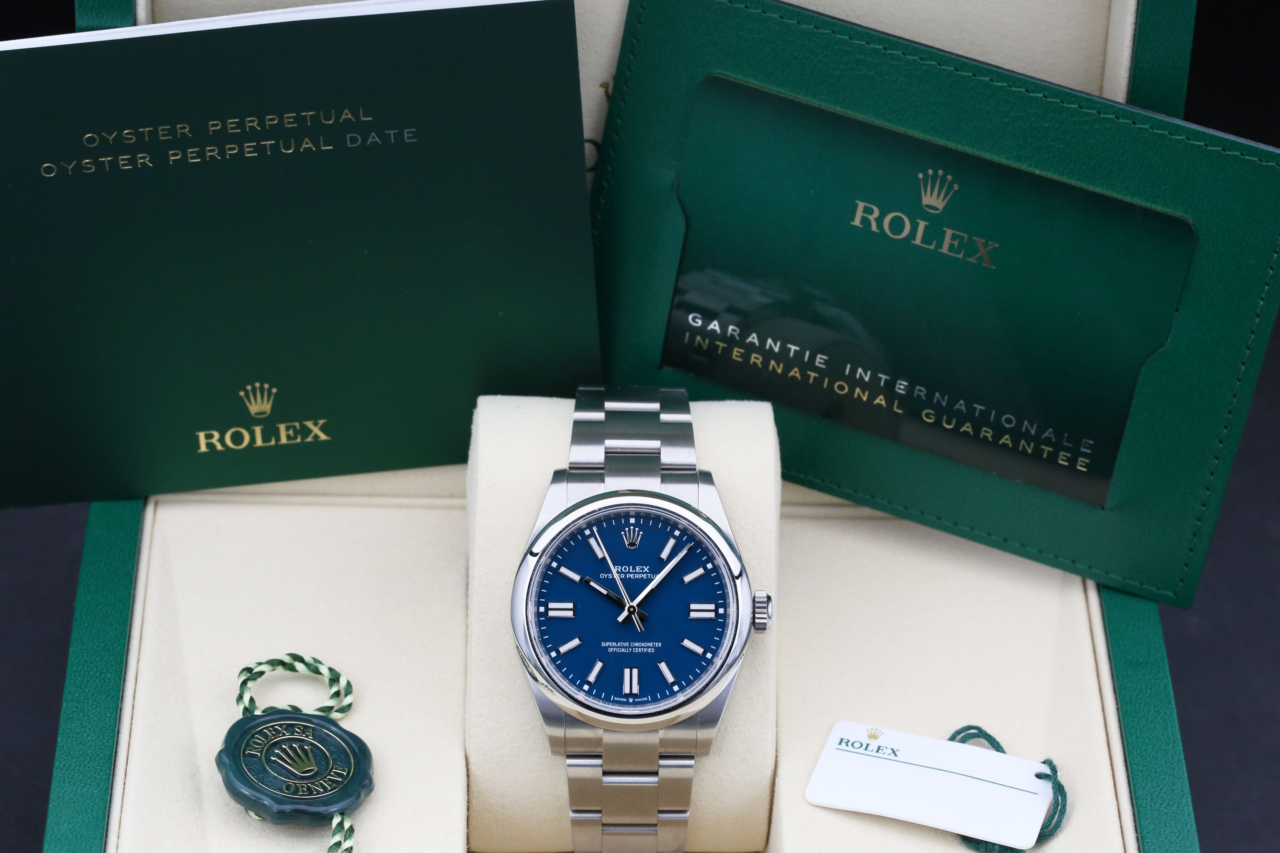 Rolex Oyster Perpetual 41 134300 Thumbnail 7