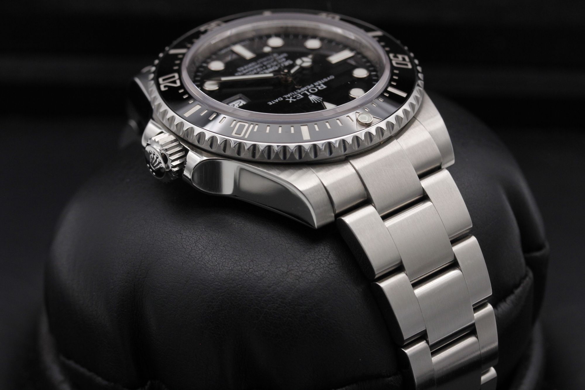 Rolex Sea-Dweller 4000 116600 Thumbnail 4
