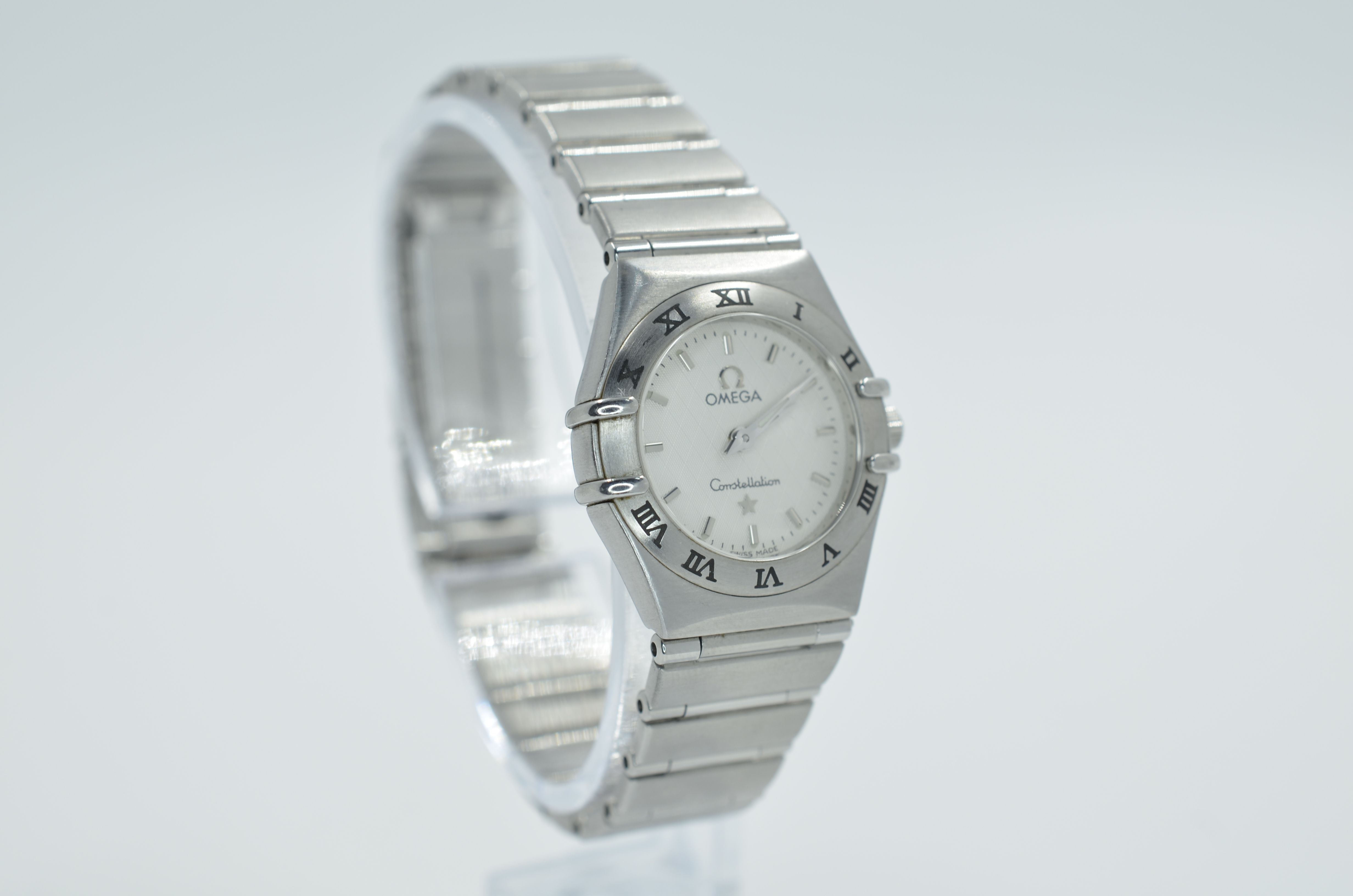 Omega Constellation Mini 1562.30.00 Thumbnail 3