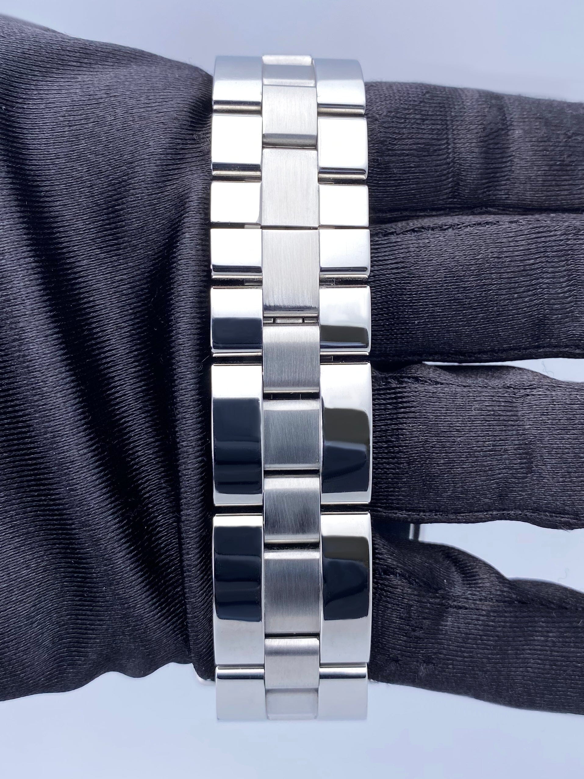 Cartier Roadster W62019X6 Thumbnail 6