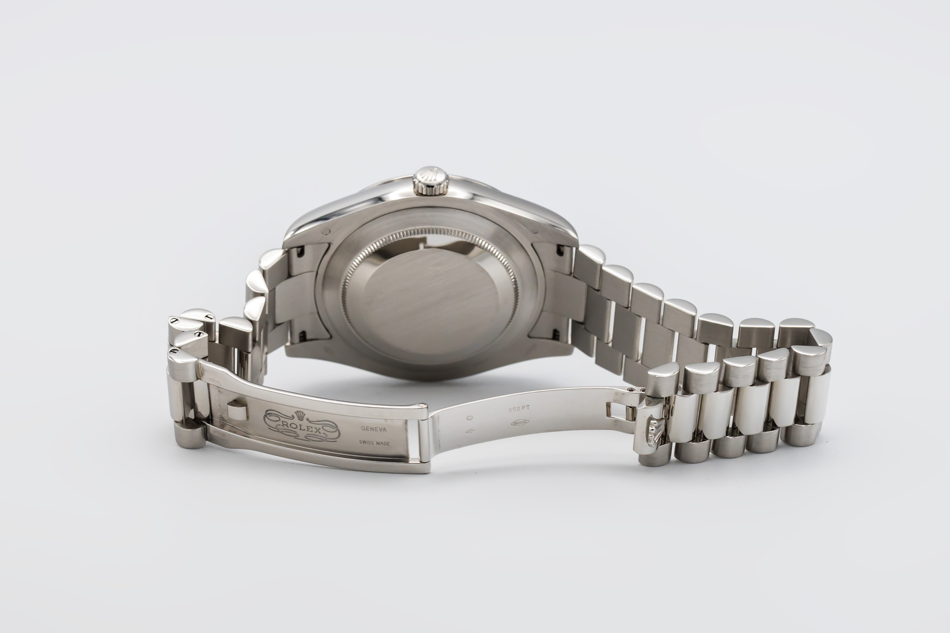 Rolex Day-Date II 218206 Thumbnail 4