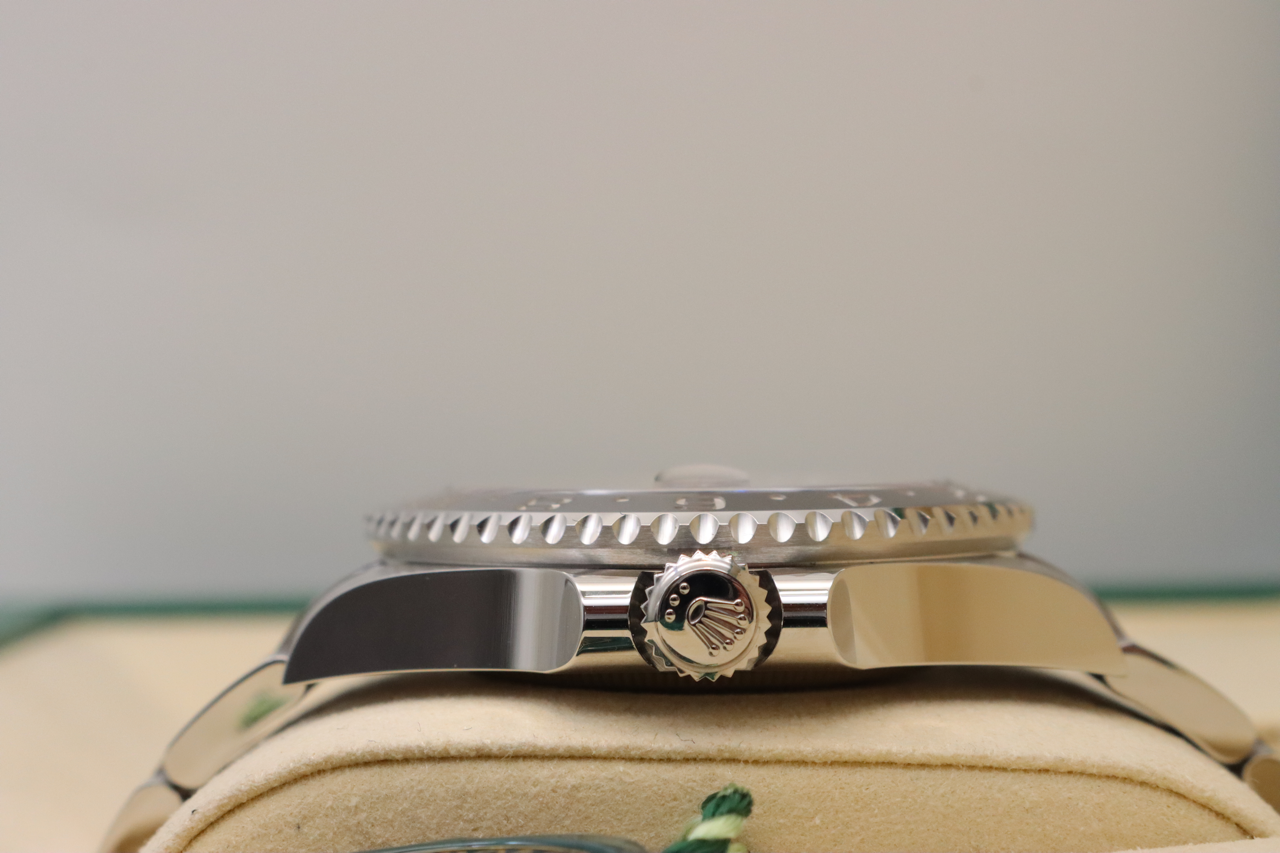 Rolex GMT Master II 126710 GRNR Thumbnail 2