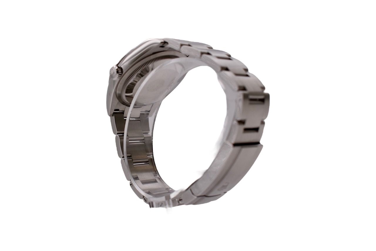 Rolex Oyster Perpetual 126000 Thumbnail 3