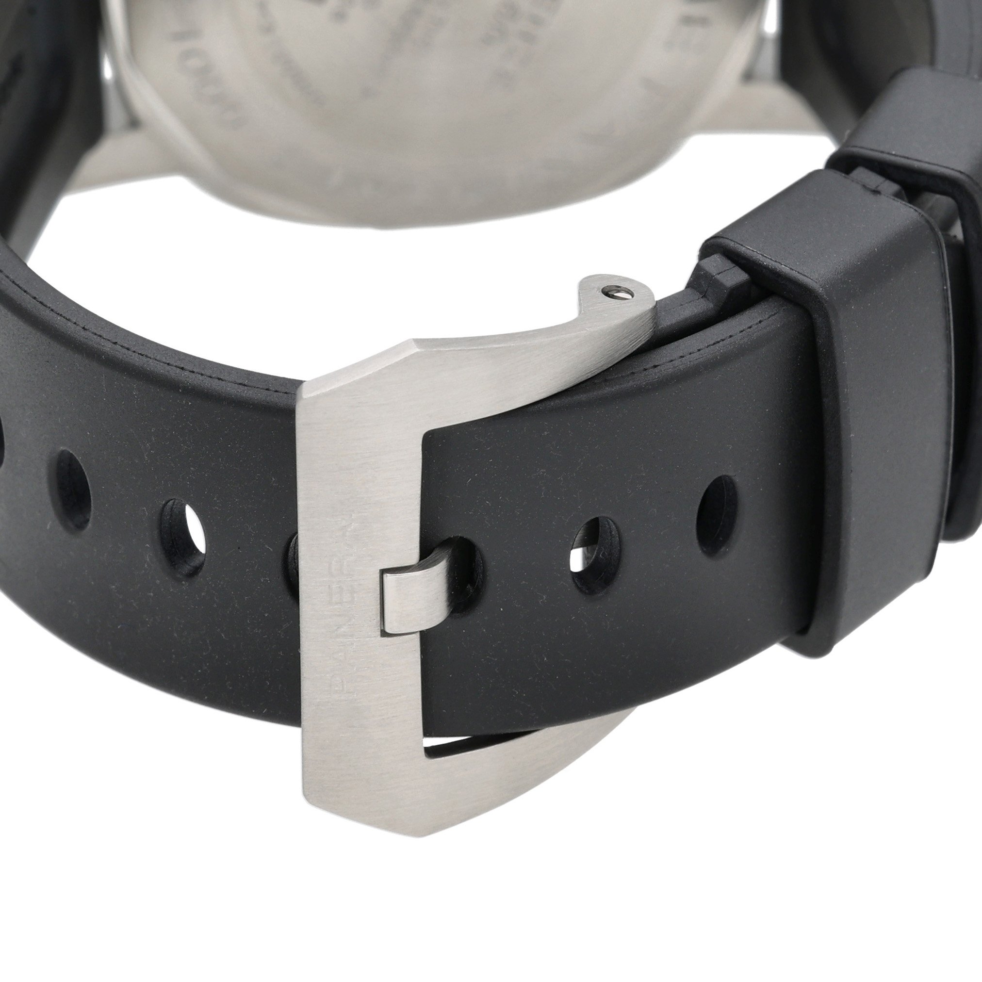 Panerai Luminor Submersible PAM00243 Thumbnail 3