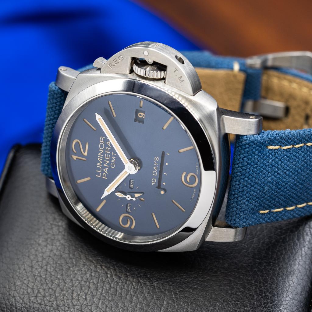 Panerai Luminor GMT PAM00986 Thumbnail 3