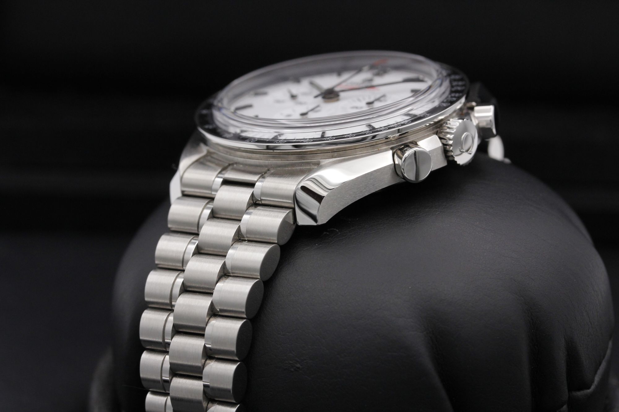 Omega Speedmaster Moonwatch Professional 310.30.42.50.04.001 Thumbnail 2